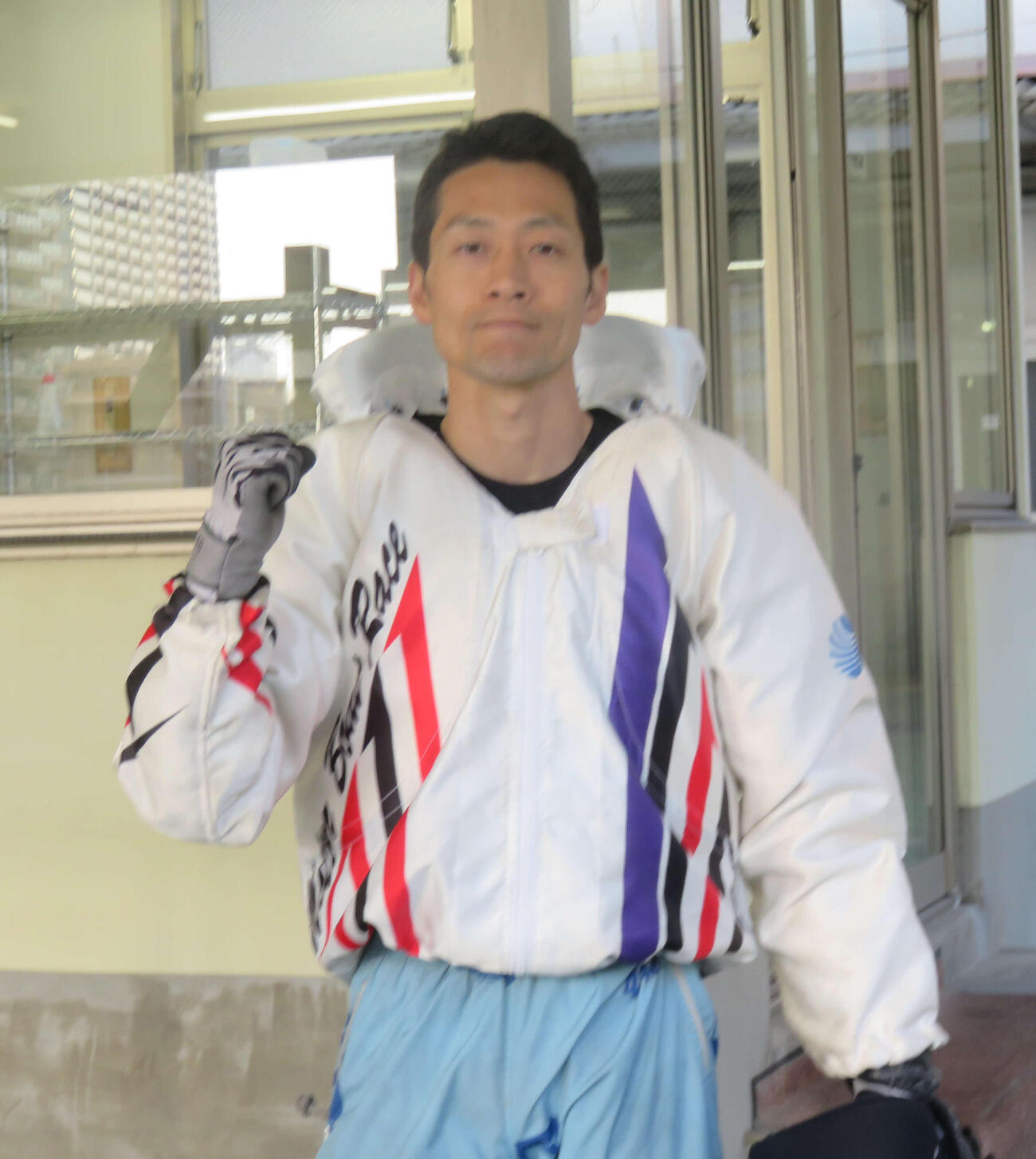 渡辺雄朗は年末開催で敗れたリベンジVを果たし「ドヤッ」のガッツポーズ