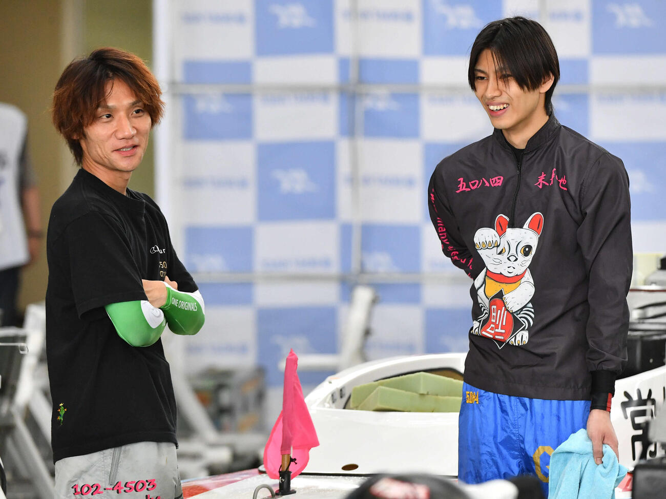 G1福岡チャンピオンカップ2日目　上野真之介（左）と談笑する末永和也（撮影・岩下翔太）
