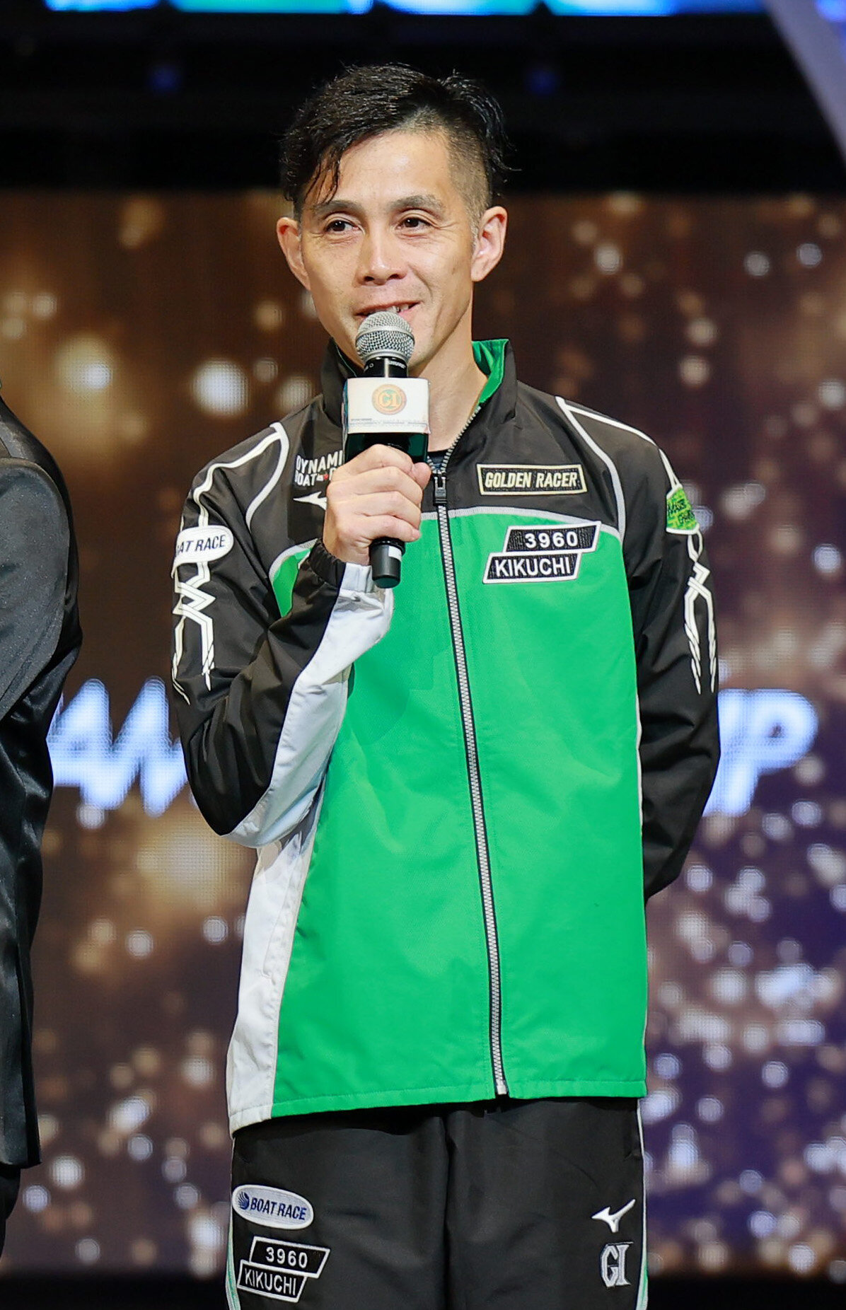 第27回マスターズチャンピオン開会式　インタビューするドリーム出場の菊地孝平（撮影・上山淳一）