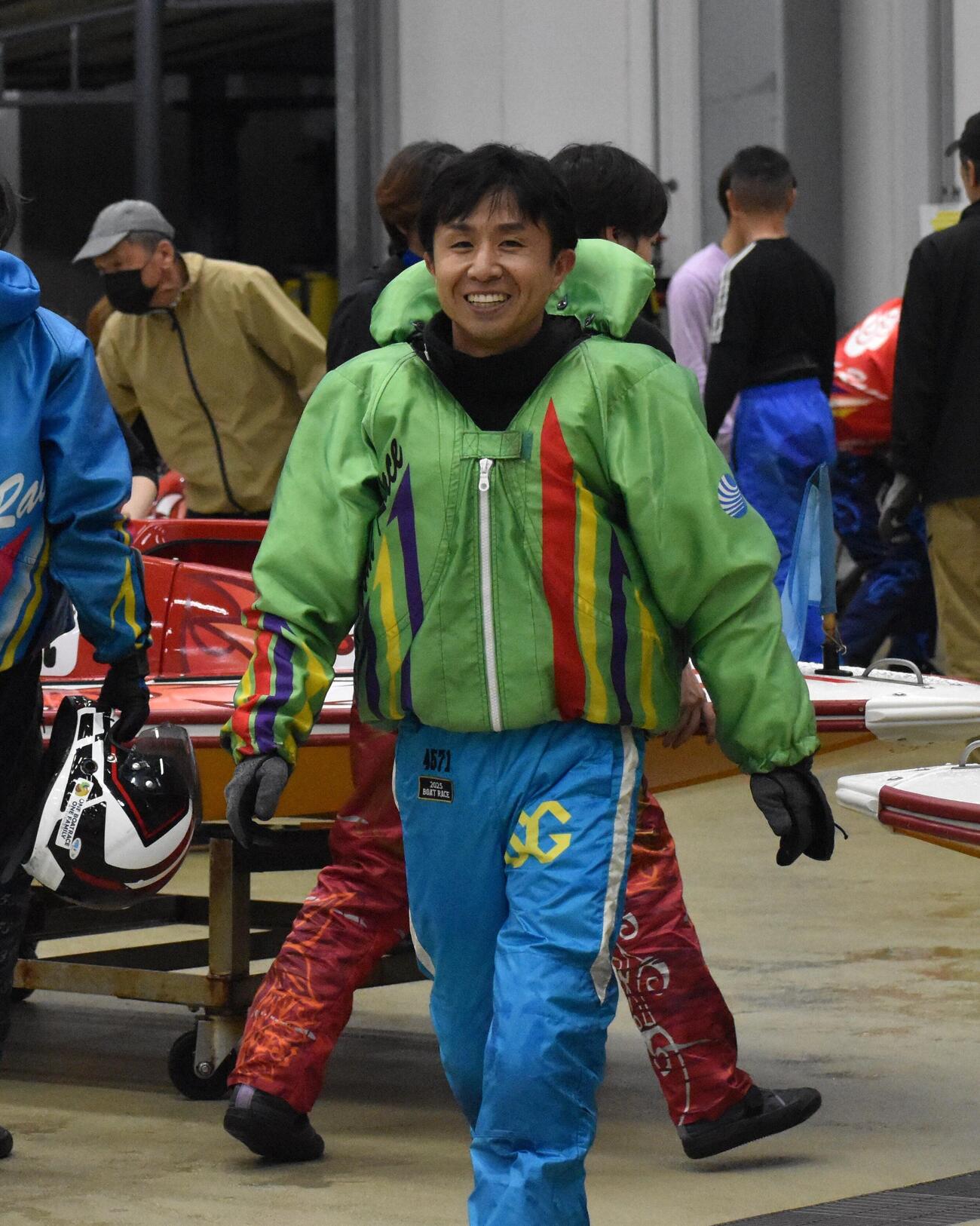 菅章哉が6コースまくりを決めて快勝した