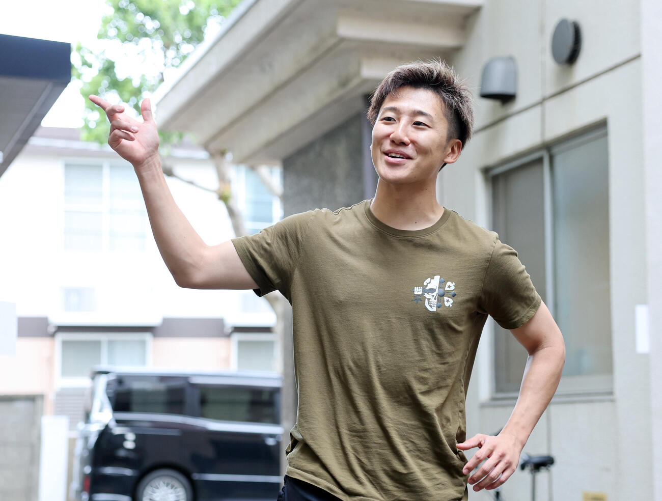 笑顔を見せる真杉匠（撮影・鈴木正人）