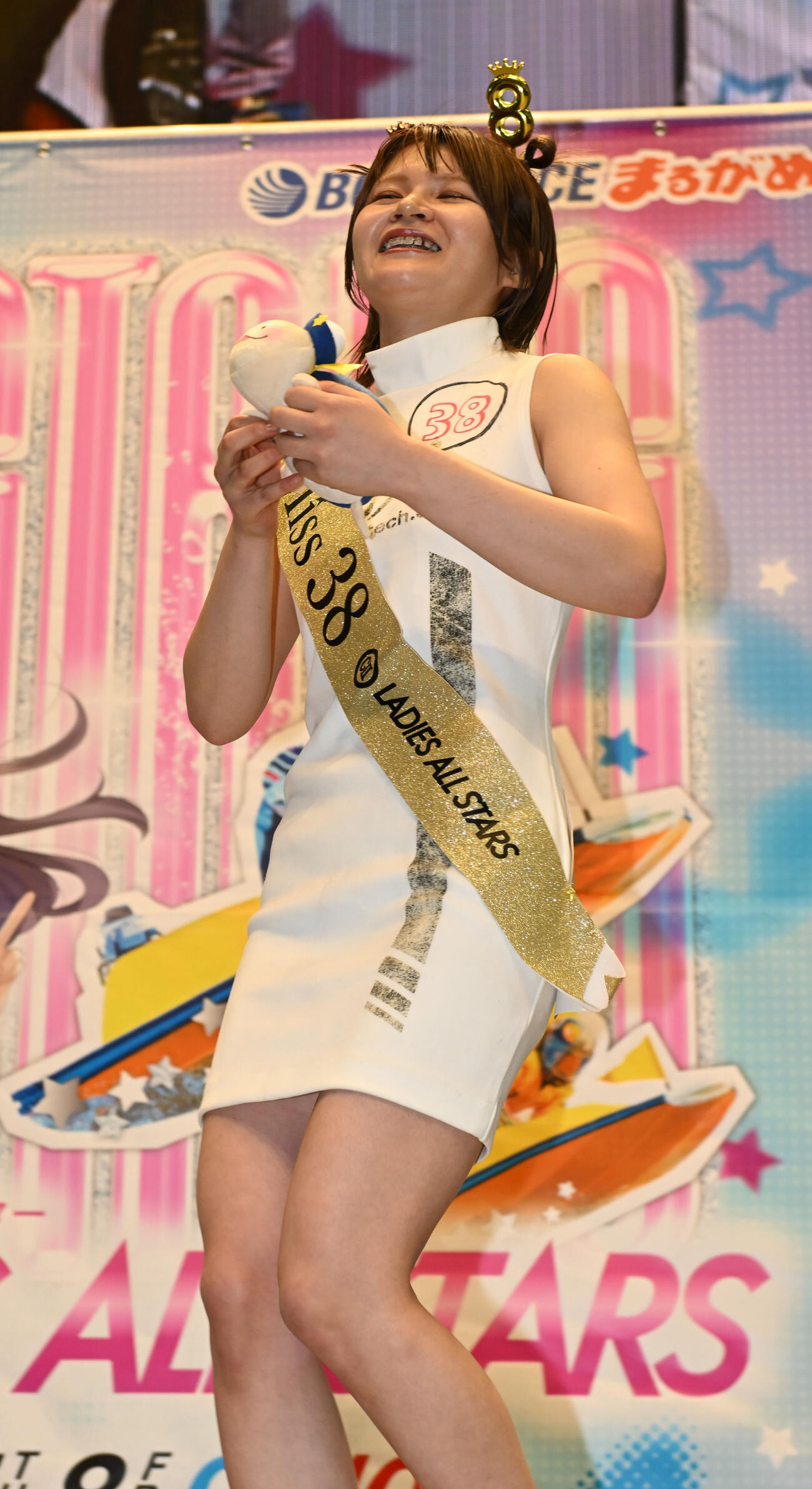 オープニングセレモニーでコスプレを披露す田上凜（撮影・和賀正仁）
