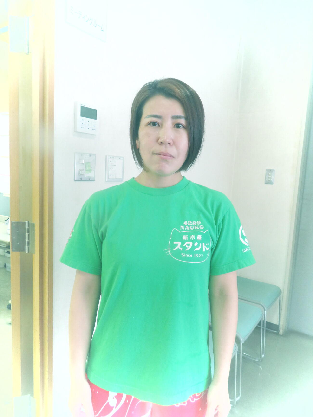 落合直子が平凡な伸びをカバーすべく必死のパッチでスタートを決めた