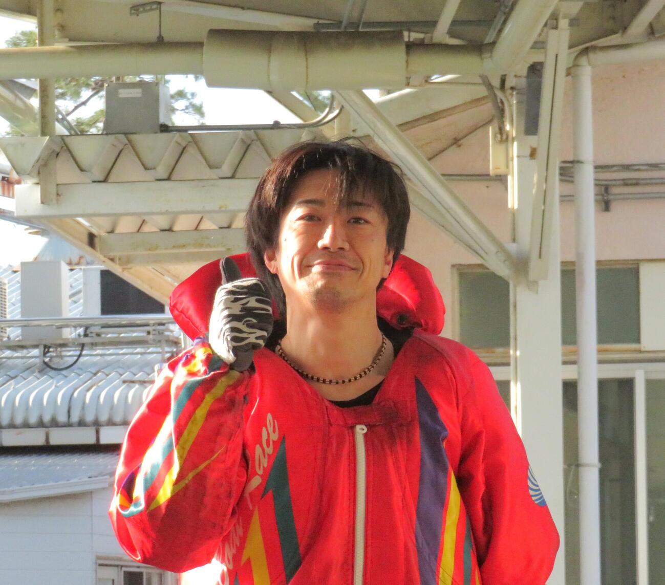 逆転で予選トップの杉山裕也