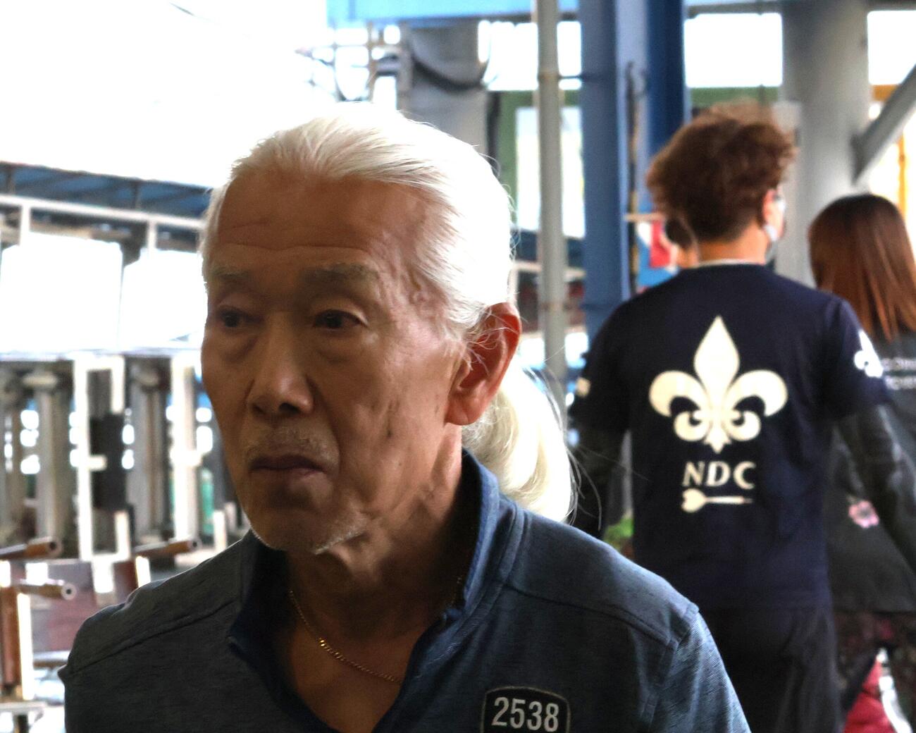 2Rで逃げて77歳16日で白星を飾った現役最年長レーサーの高橋二朗
