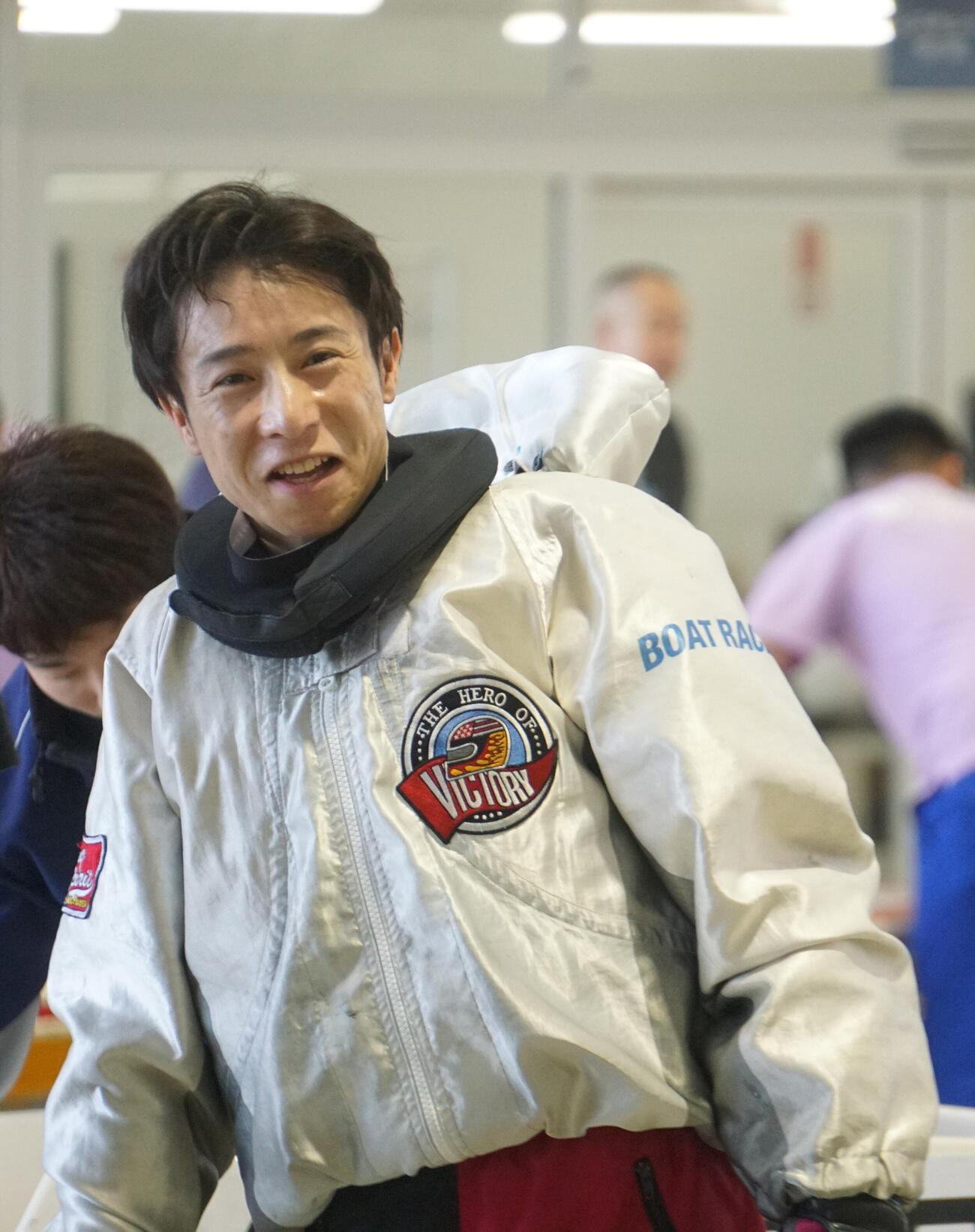 鶴田勇雄が初優勝に王手
