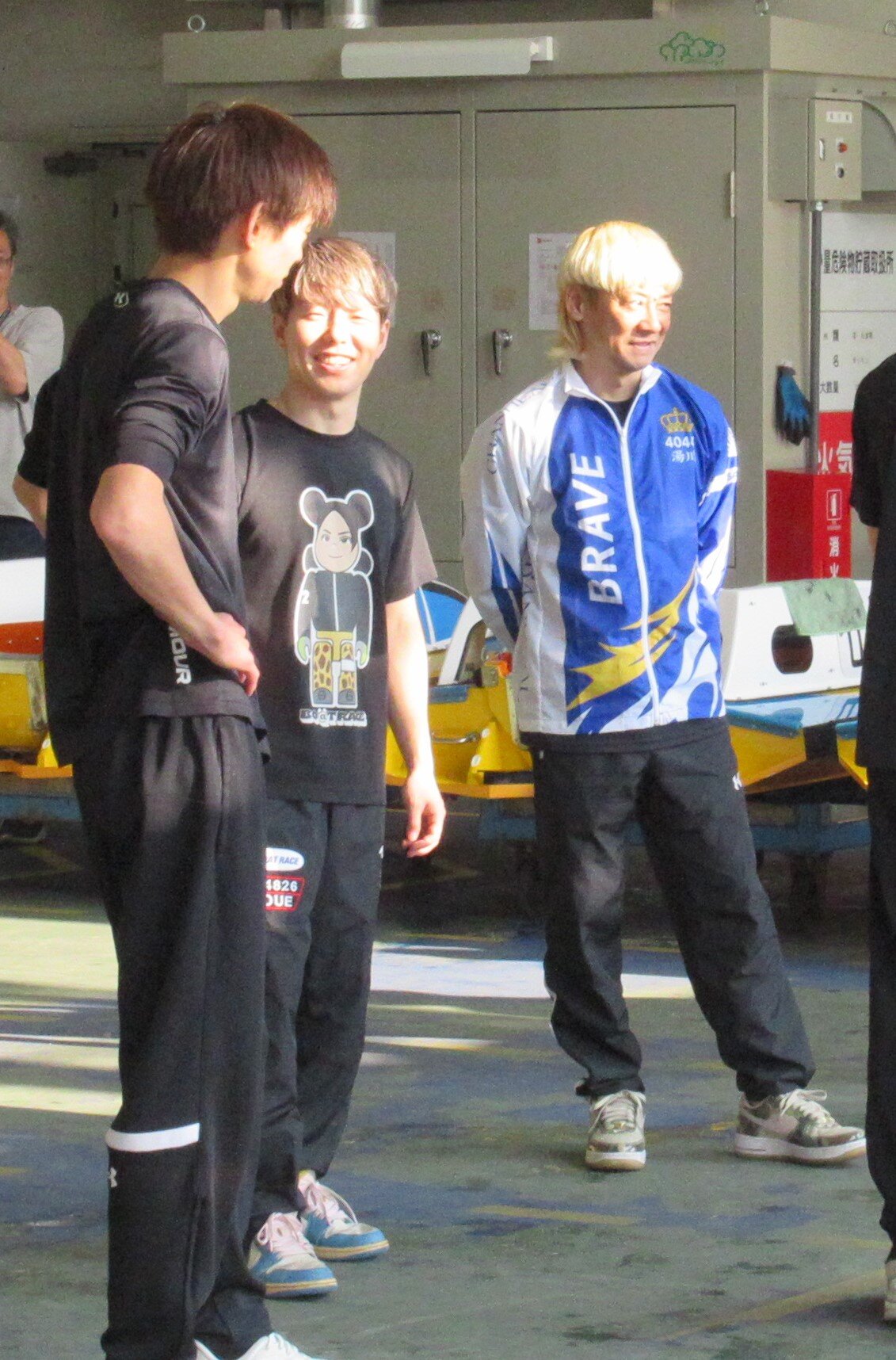 湯川浩司（右）は優勝戦1、2枠を占めた阪支部の若手には負けられない