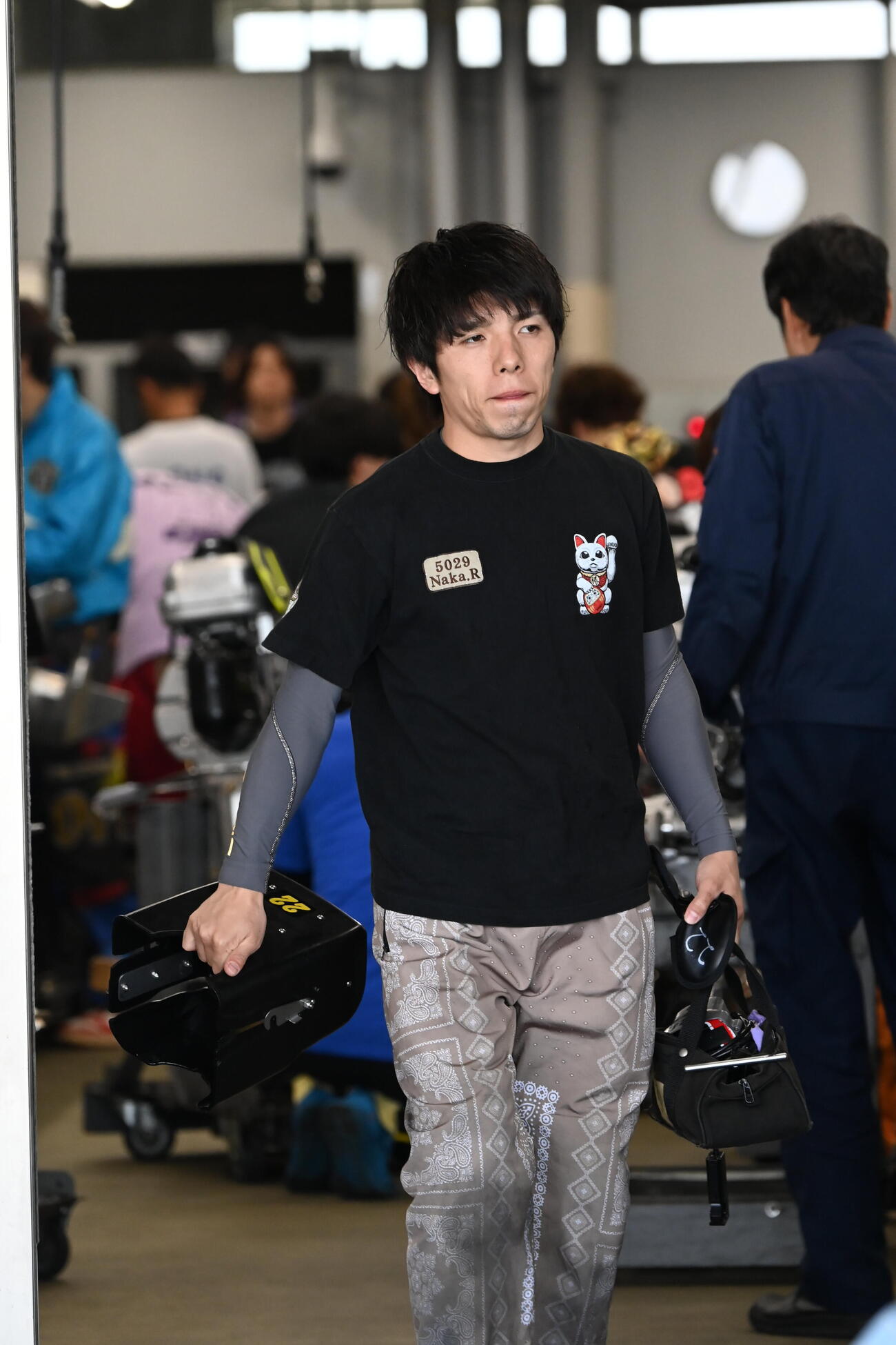 中亮太が尻上がりに着を上げている