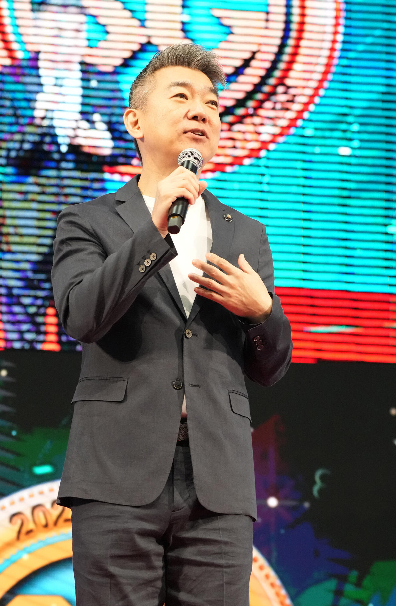 SGボートレースオールスター「6日目・最終日」　　トークショーに出演する橋下徹（撮影・森本幸一）