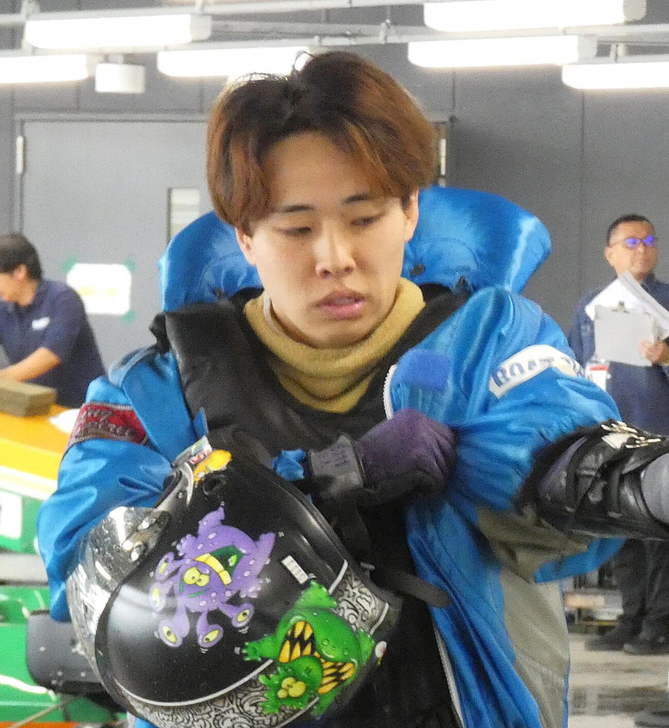 三村岳人が相棒の53号機の機力アップを目指す（撮影・前原一樹）