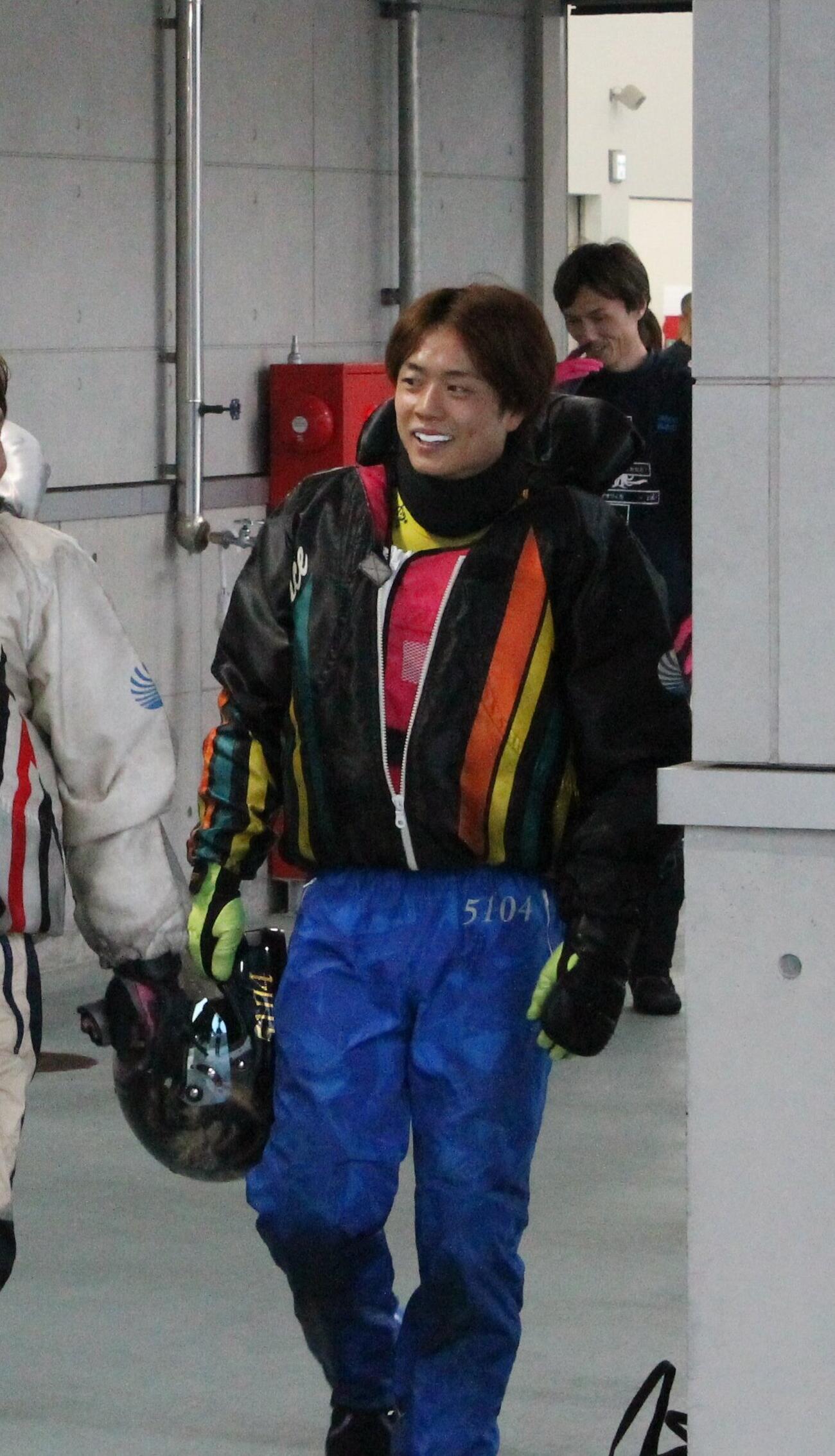 伸びに自信をにじませる山田丈
