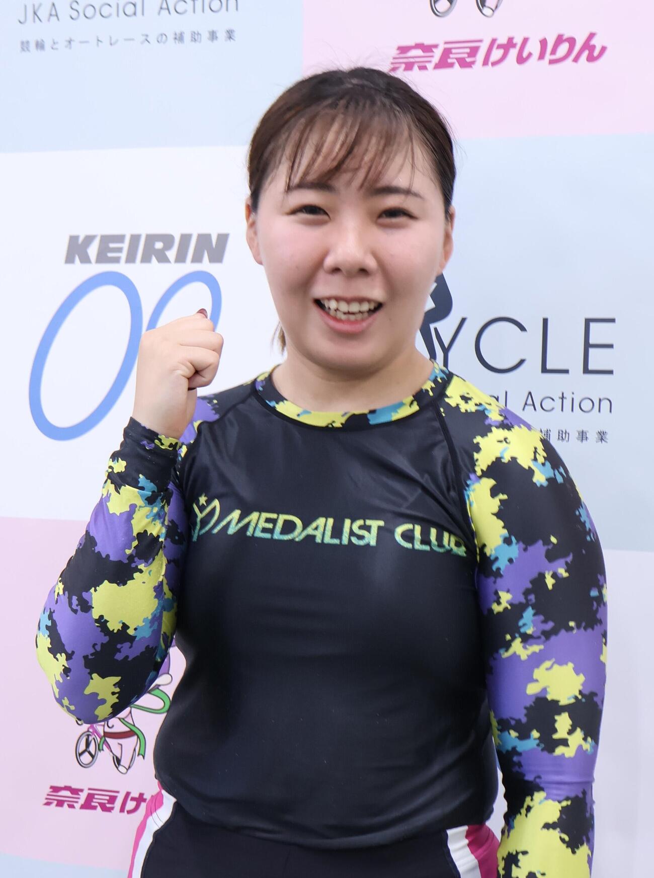東美月が俊敏な走りで上位浮上を狙う