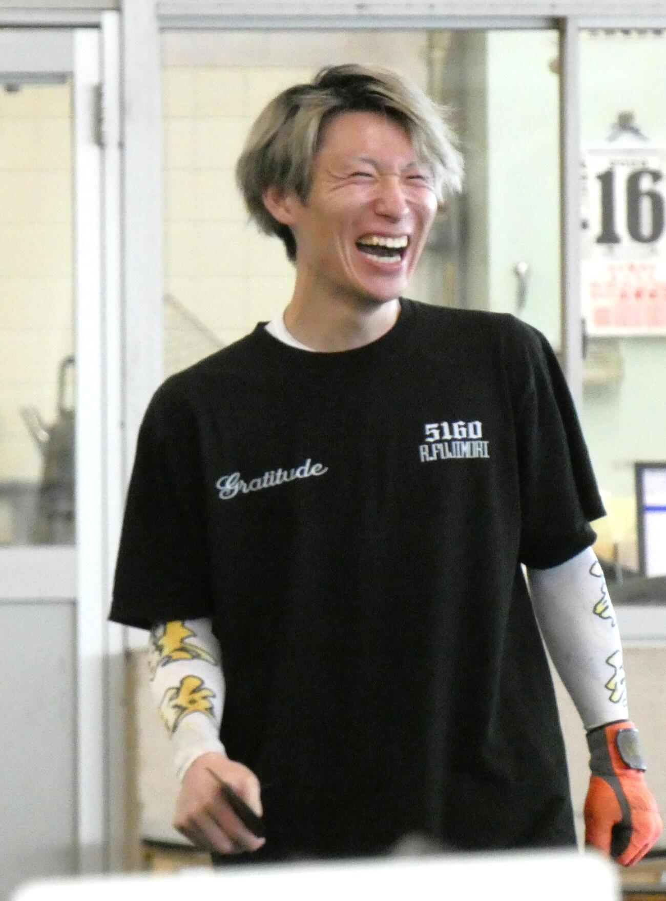 藤森陸斗が軽快なターンで優勝をもぎ取る