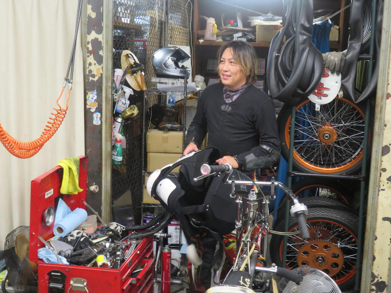 4Rで快勝して満面の笑みを見せる仲田恵一朗（撮影・小川将司）