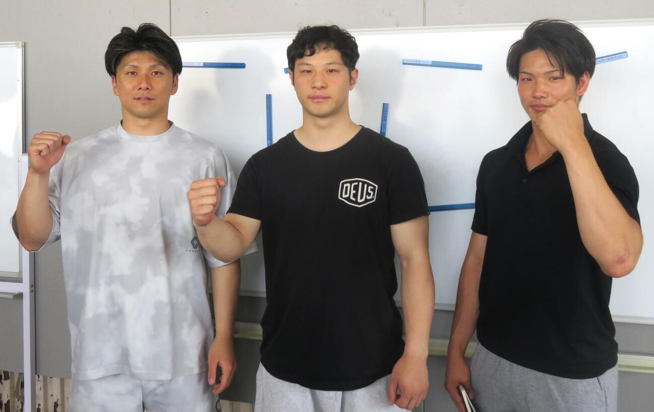 九州ラインの番手で特昇を狙う野津宏介（中央）。左は吉田航、右は山口留稀哉