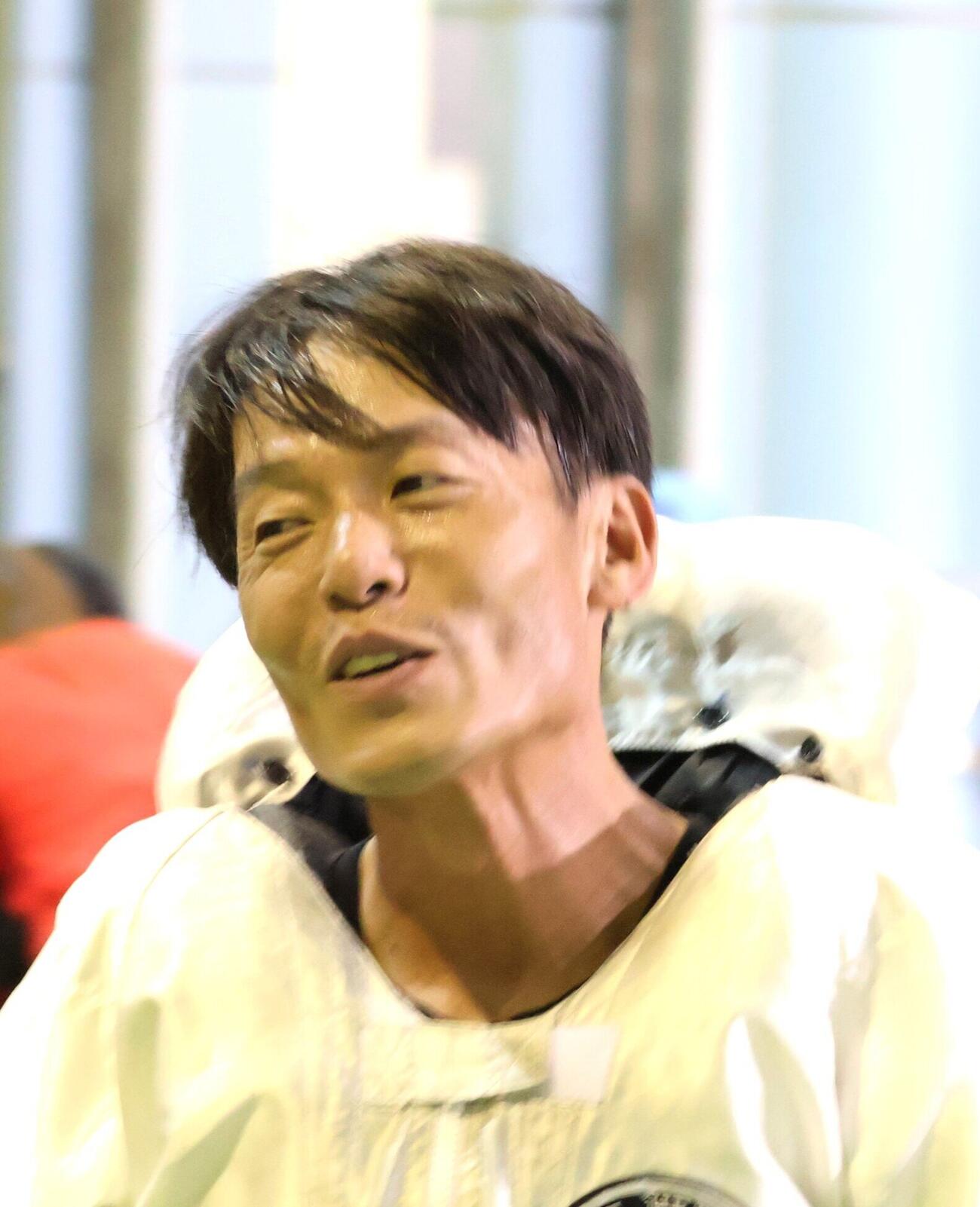 山本修一が今節初勝利を飾り笑顔で引き揚げてきた