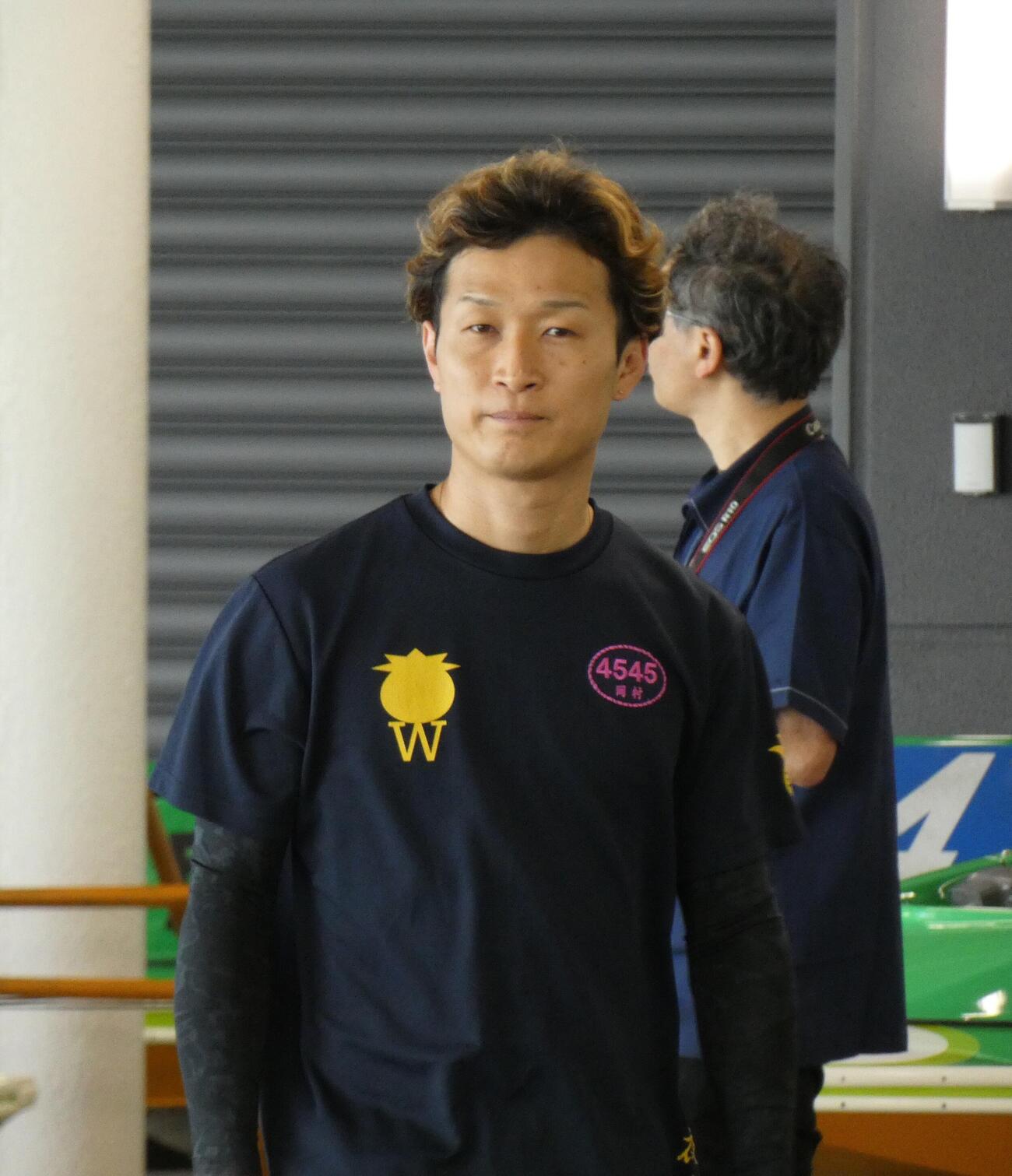 岡村慶太の初日の出番は3、12R