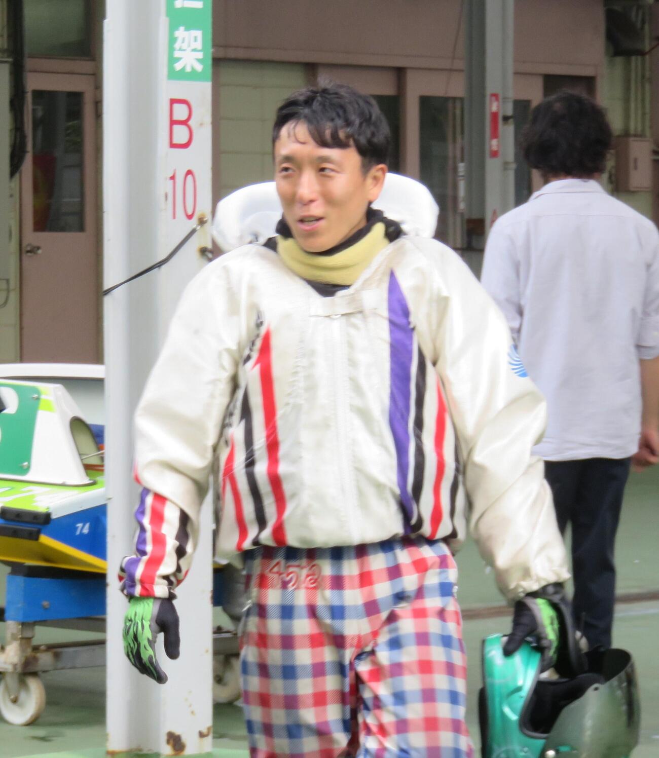 渡部悟が3日目連勝で得点率5位タイに躍進