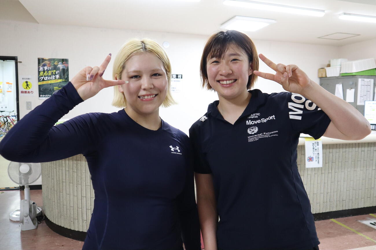 浜田芽生は中島瞳（左）と同期ワンツーで初の決勝進出