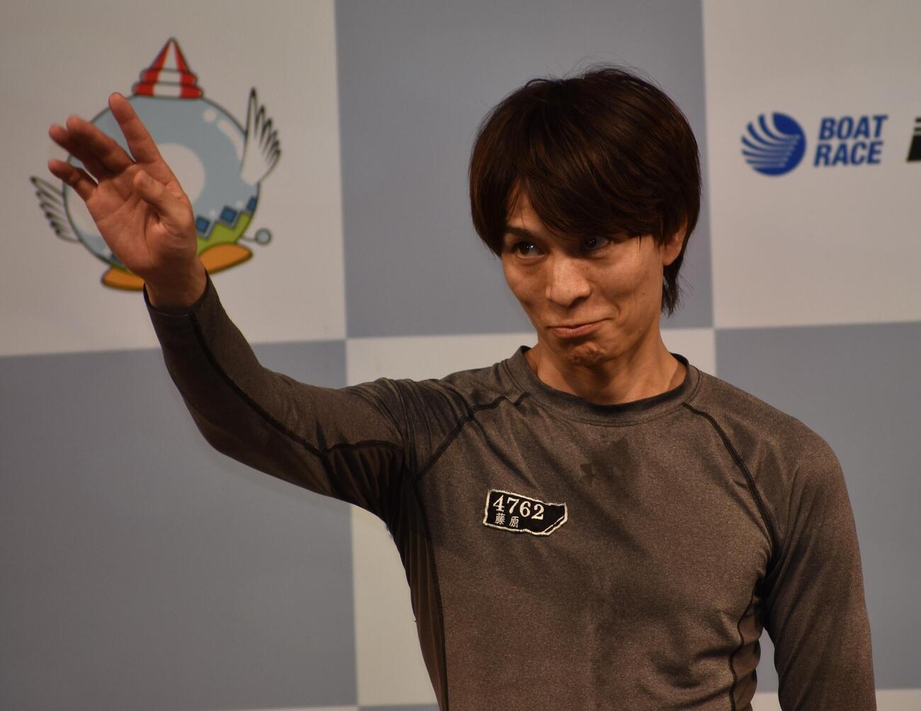 藤原啓史朗が2コースまくりで優勝を決めた