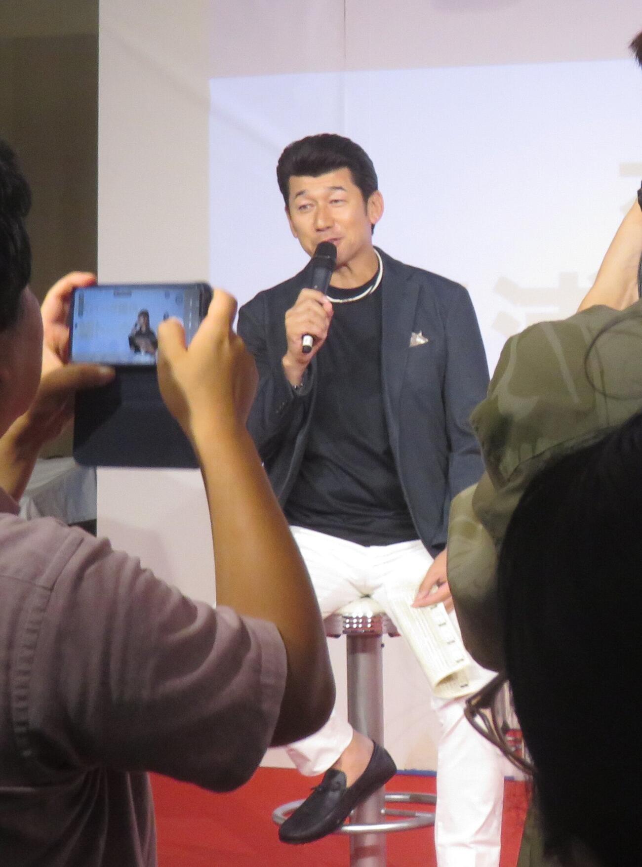 高知競輪場で、前横浜DeNAベイスターズ監督の三浦大輔氏がトークショーを行った