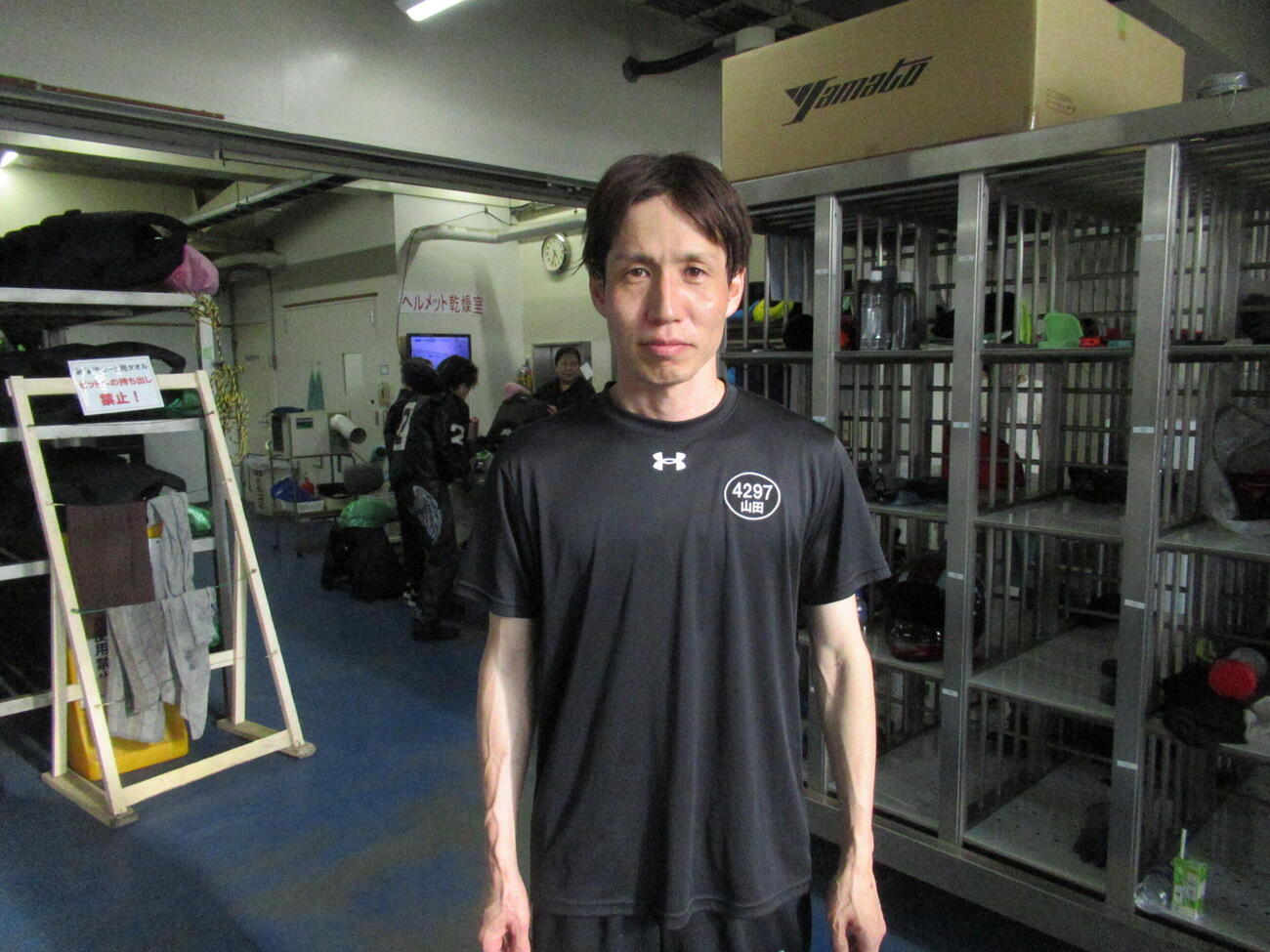 山田哲也は外の攻めを止めて奮起の逃げを決める