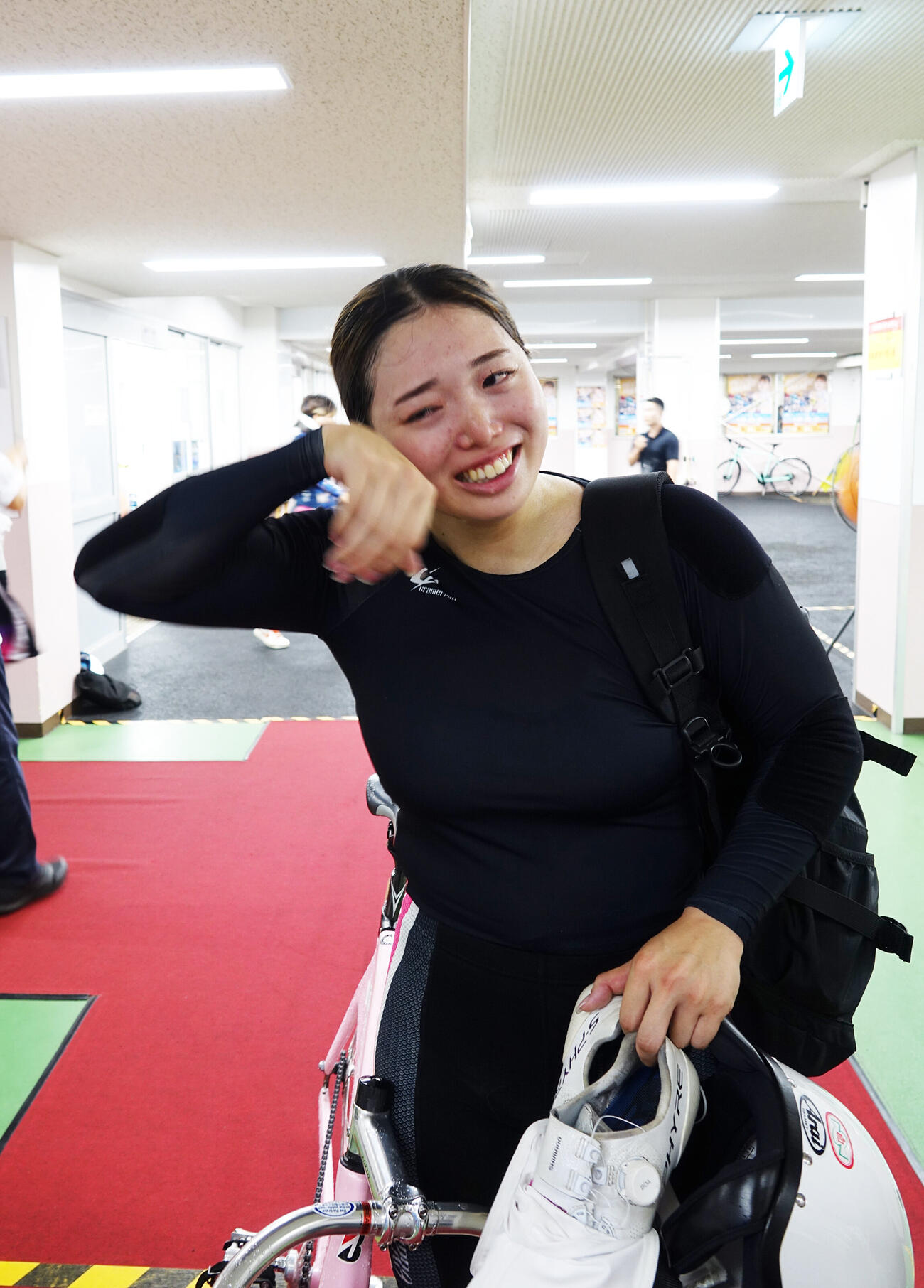 レース後、泣きじゃくる栗山百花