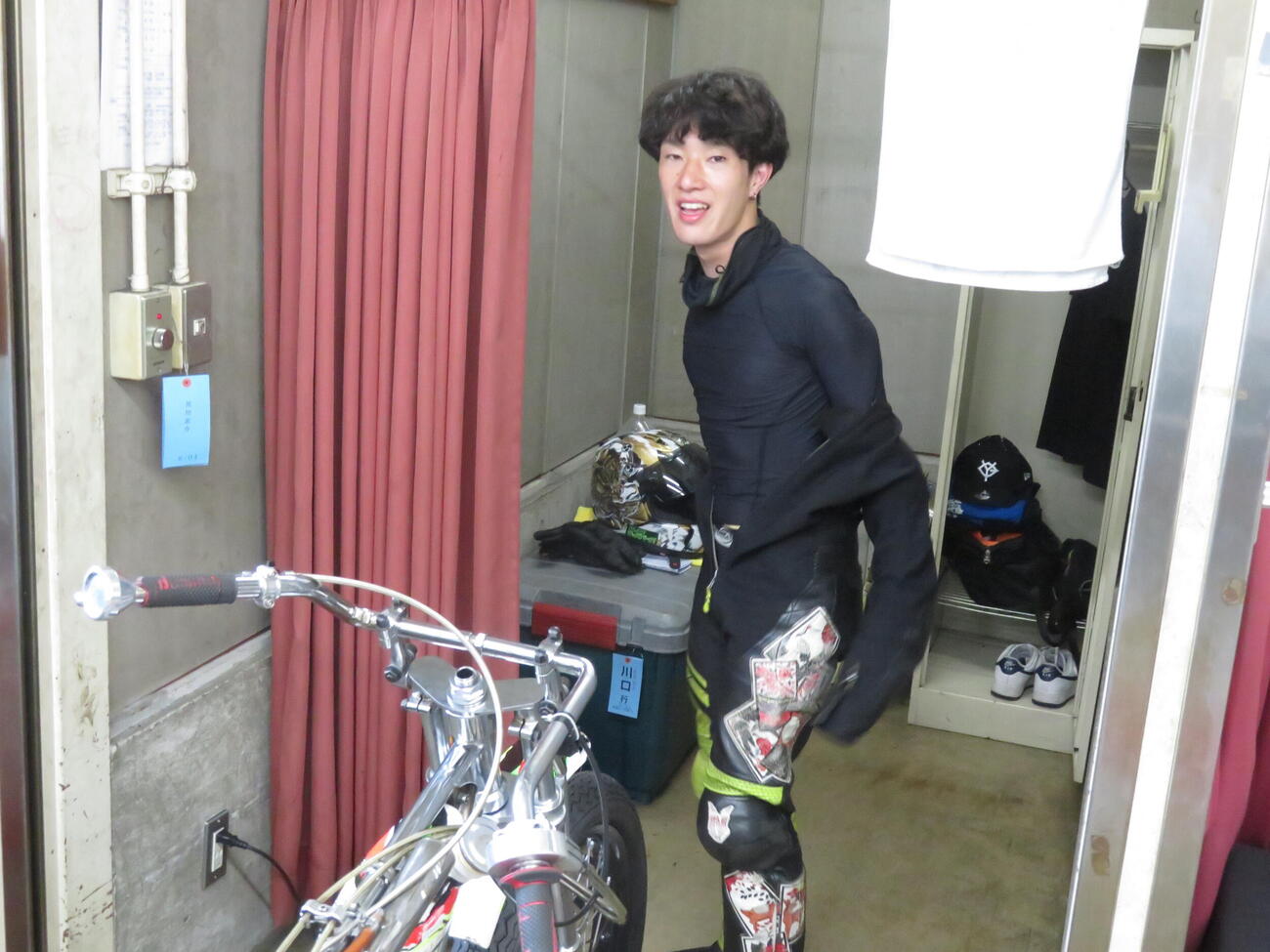 厳しい展開から2着まで追い上げた若手エース黒川京介（撮影・小川将司）