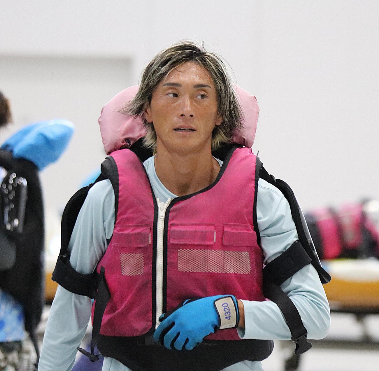 DR1枠シードの峰竜太が幸先よく滑り出す