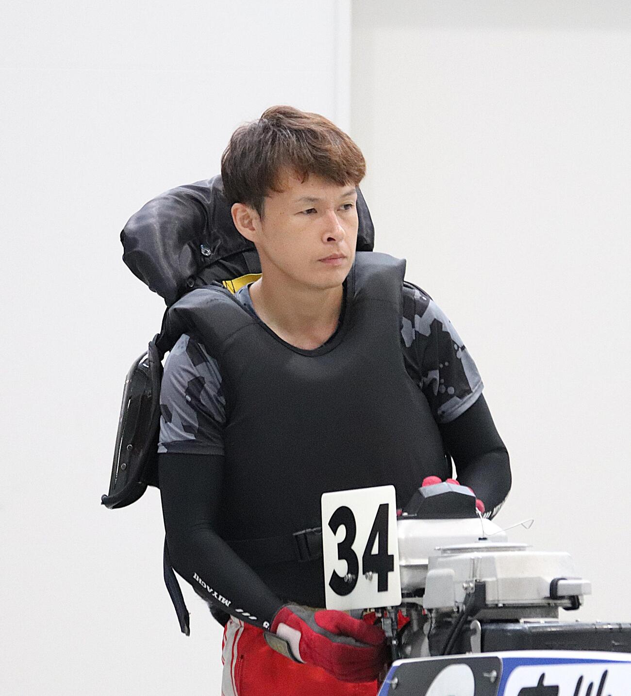 宮地元輝が峰竜太の連勝を止めて勢いに乗る