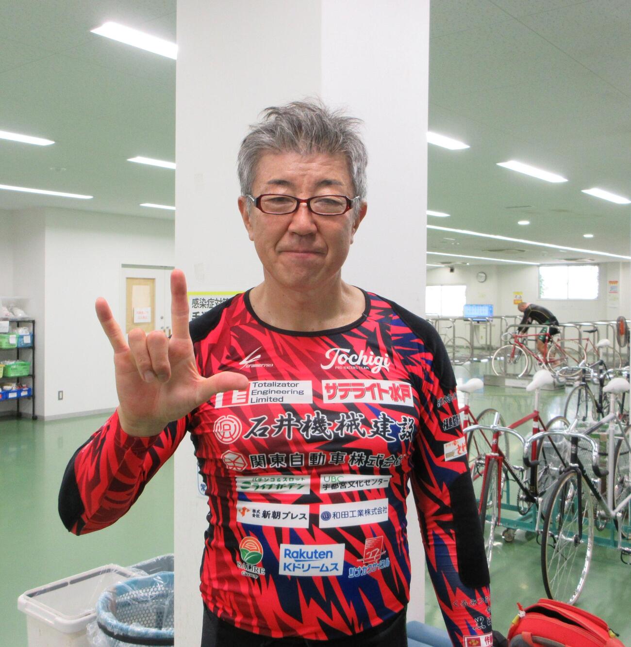 還暦レーサー黒崎直行が1年ぶりの勝利を決めた