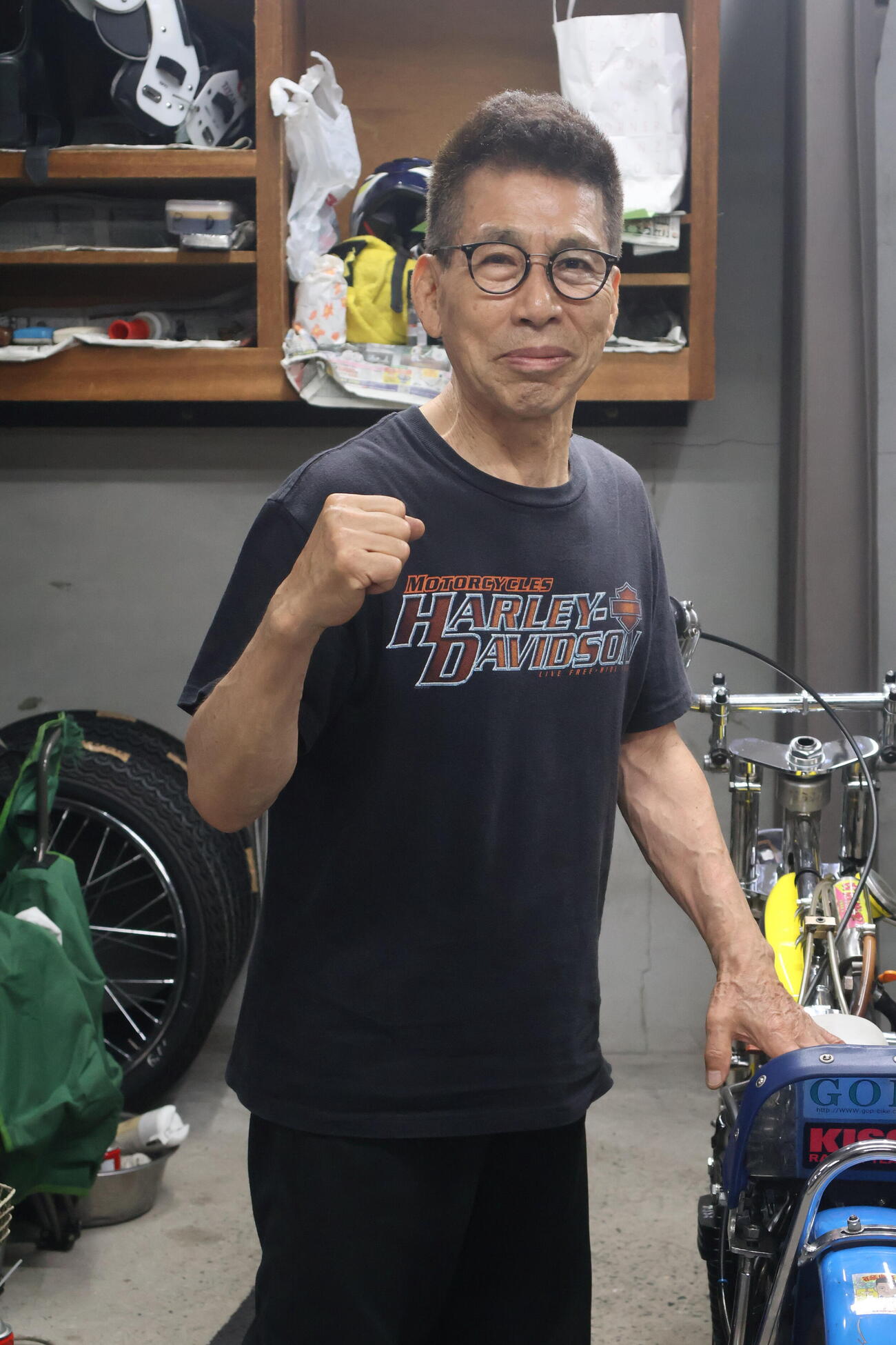 暑さに負けずガッツで走る大ベテランの篠崎実
