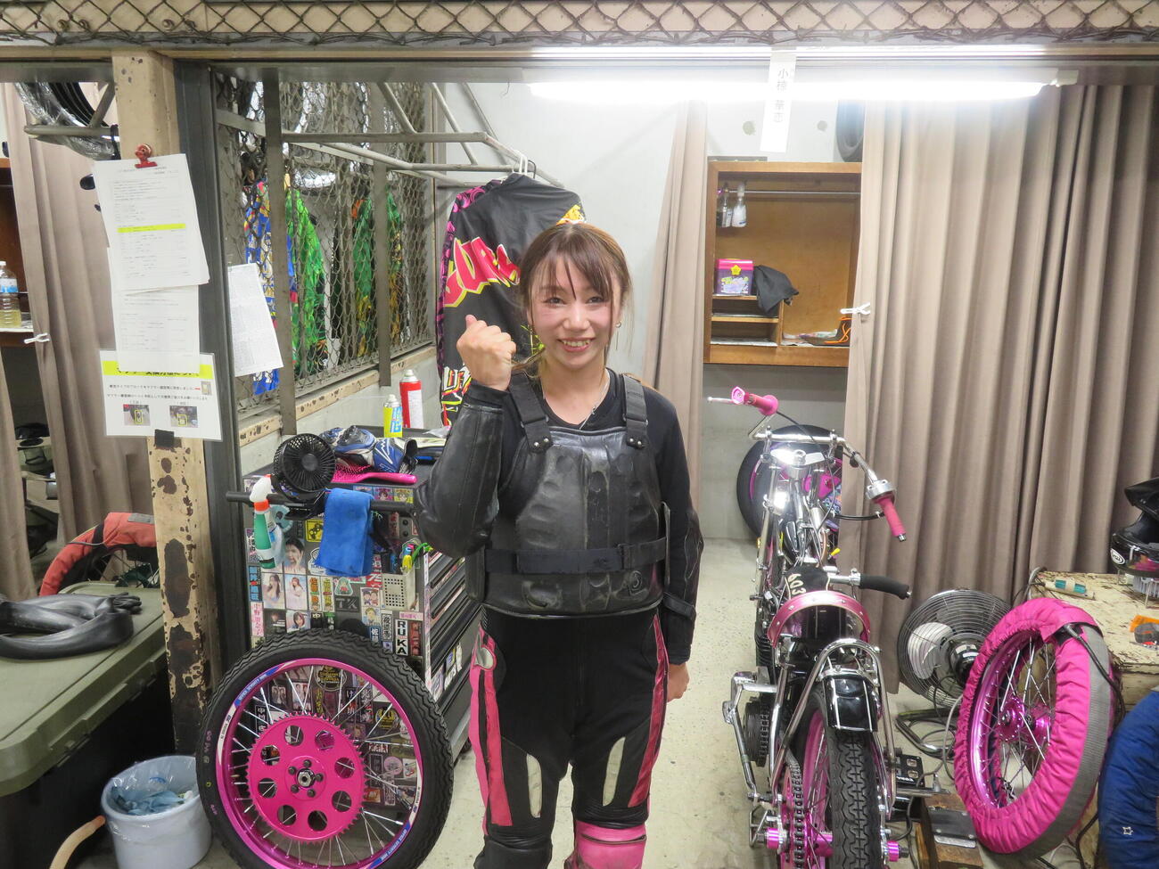 開幕戦を制してガッツポーズの小椋華恋