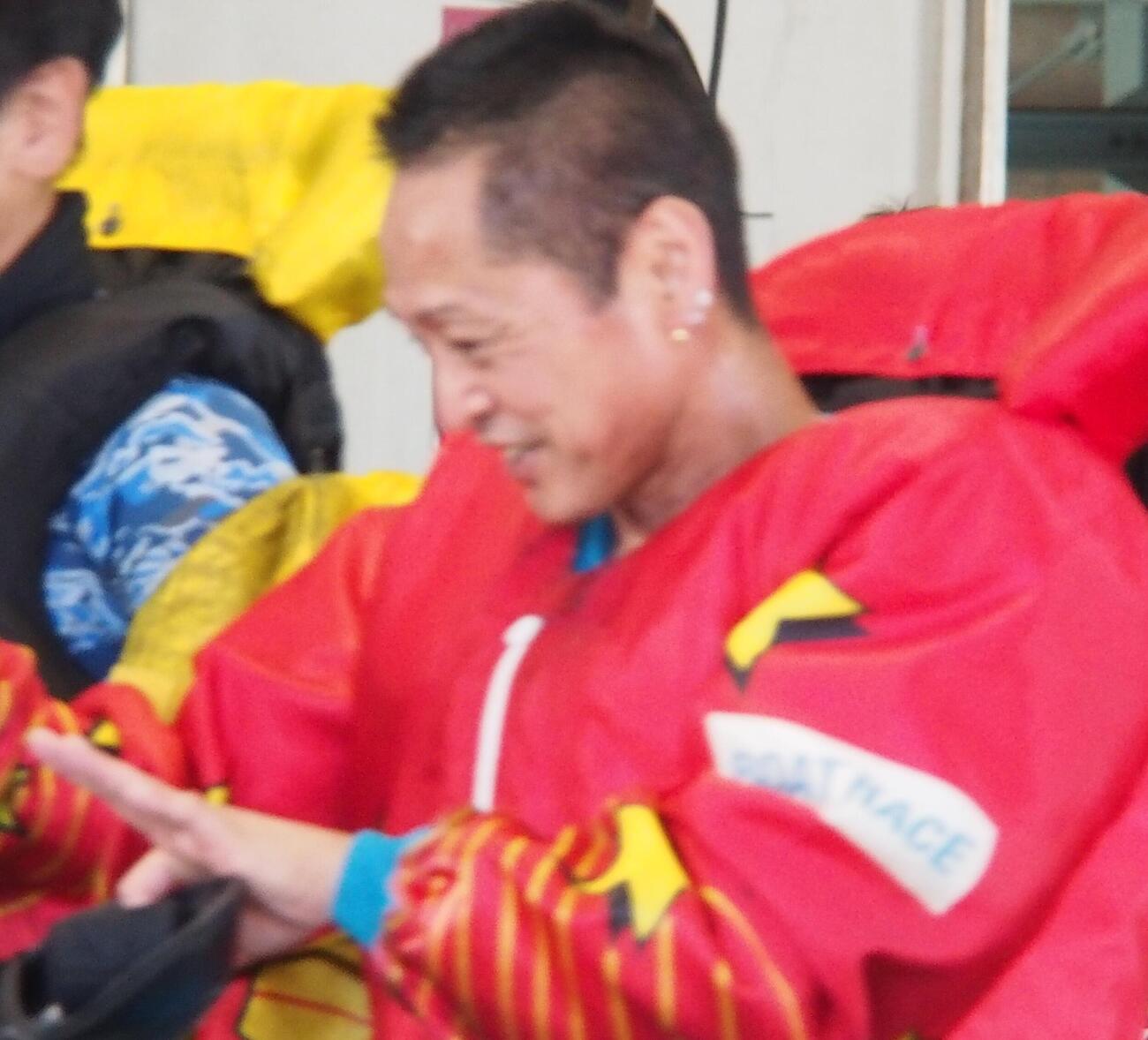 4日目6Rをまくって制した田頭実は、身振り手振りを交え、レースを振り返る