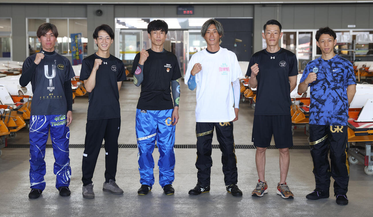 ドリーム戦出場選手、左から久田敏之、上條暢嵩、池田浩二、峰竜太、茅原悠紀、毒島誠（撮影・柴田隆二）