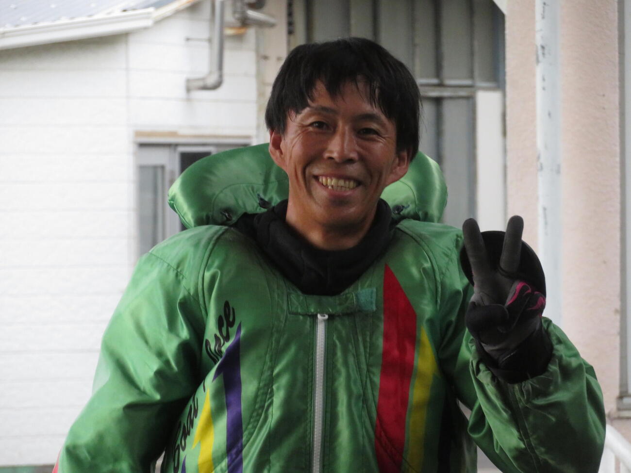 山田雄太が6枠で勝利して笑顔を見せた