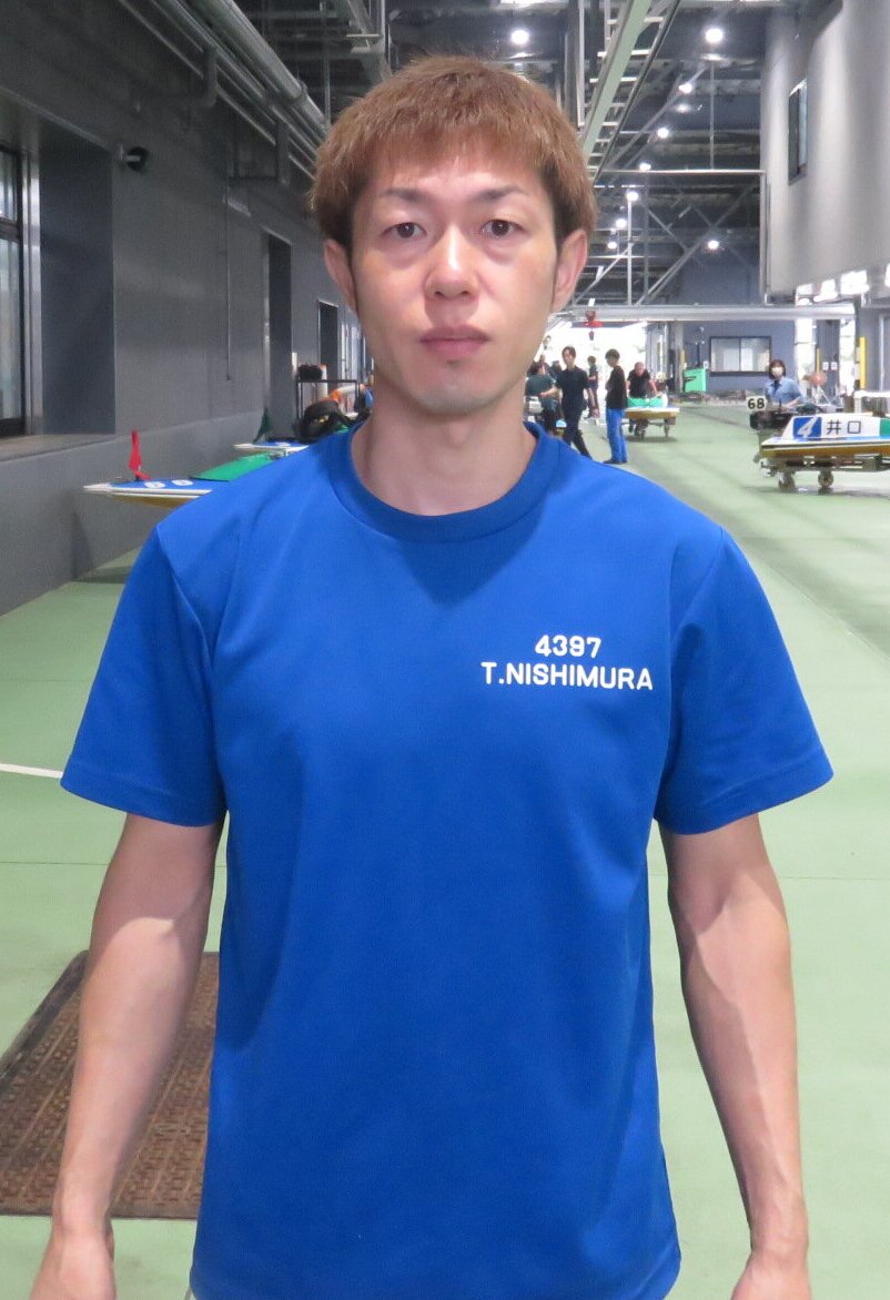準優11R5枠の西村拓也はチルトを跳ねて挑む