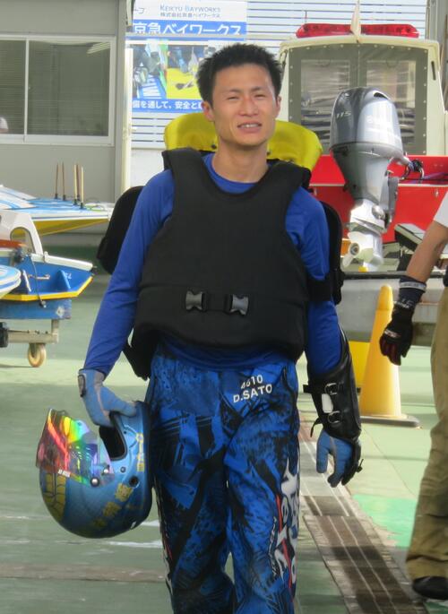 【ボートレース】地元佐藤大佑が弟子のデビュー初優出機ゲット「引いちゃいました」／平和島 [18:30] 関連画像