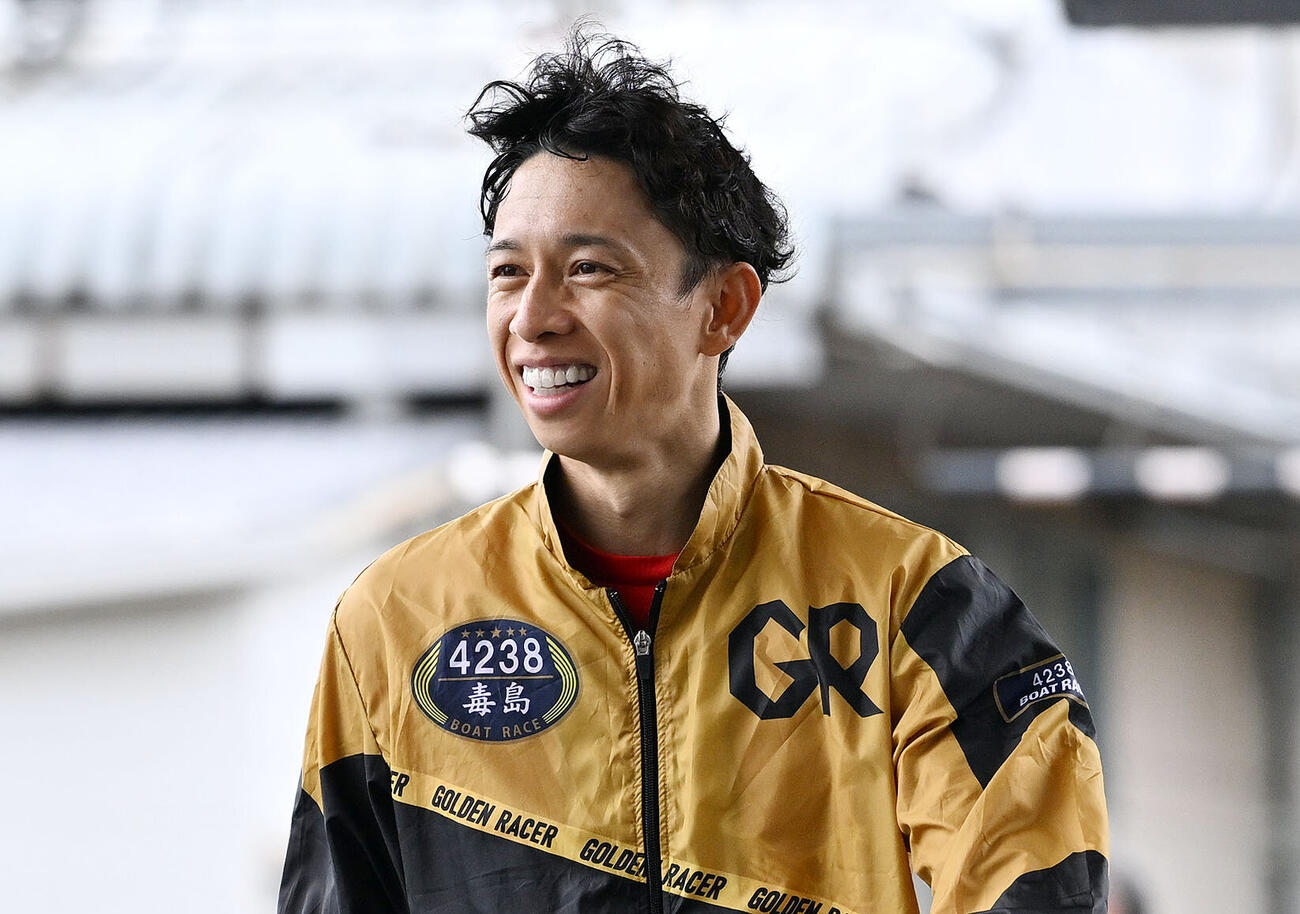 ファン投票1位の毒島誠が期待に応える（撮影・滝沢徹郎）