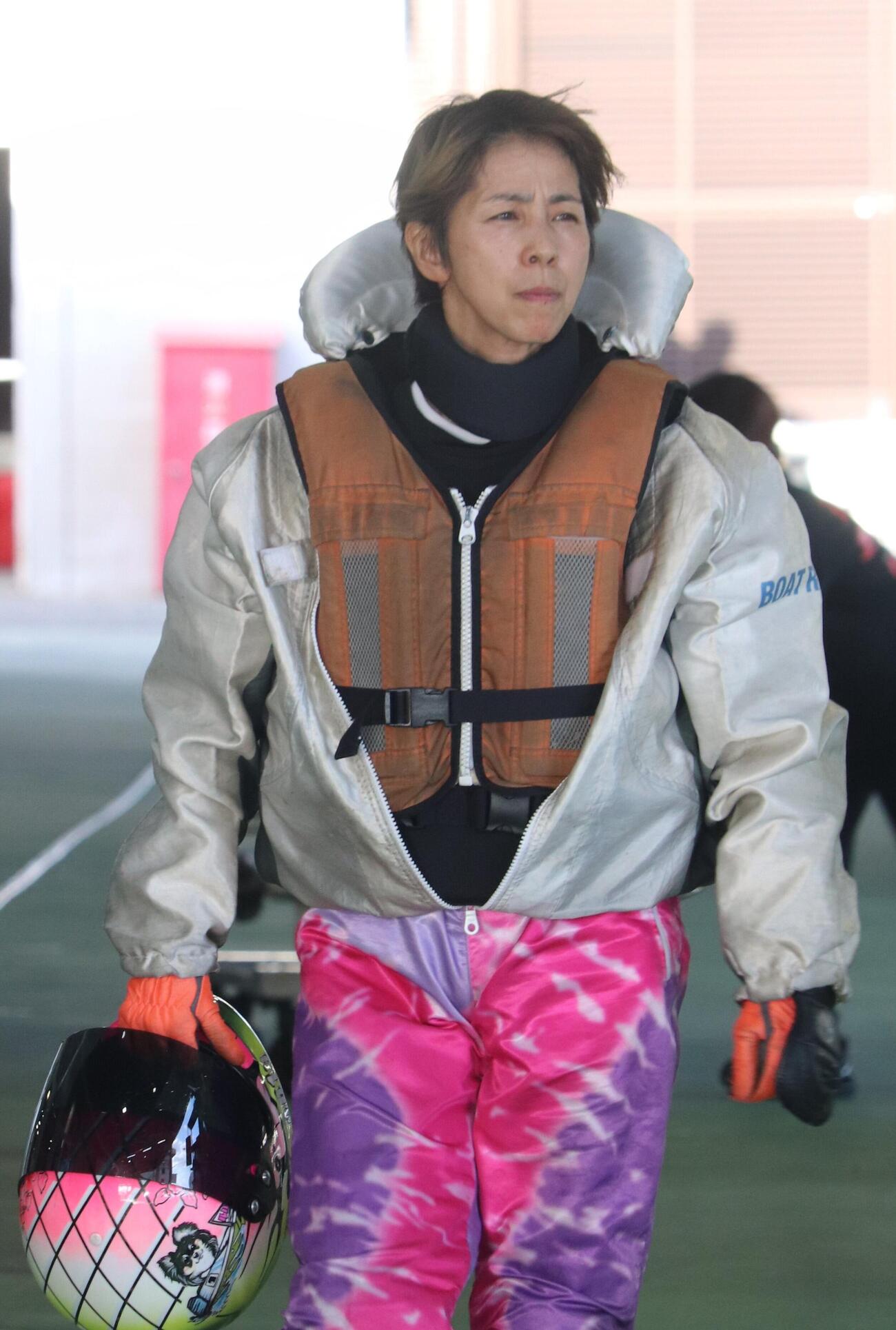 準優12Rは海野ゆかりが気合の逃げで優勝戦1枠を奪取する