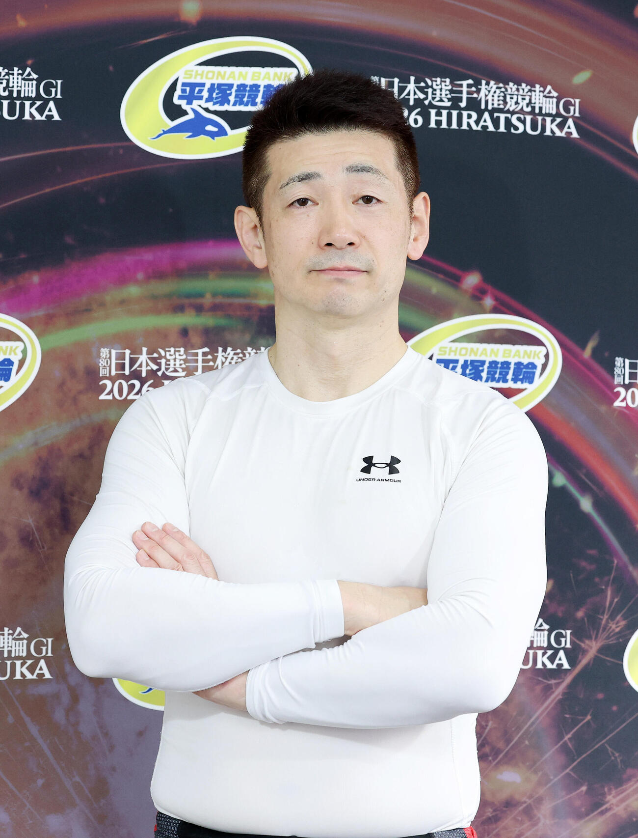ポーズを決める諸橋愛さん