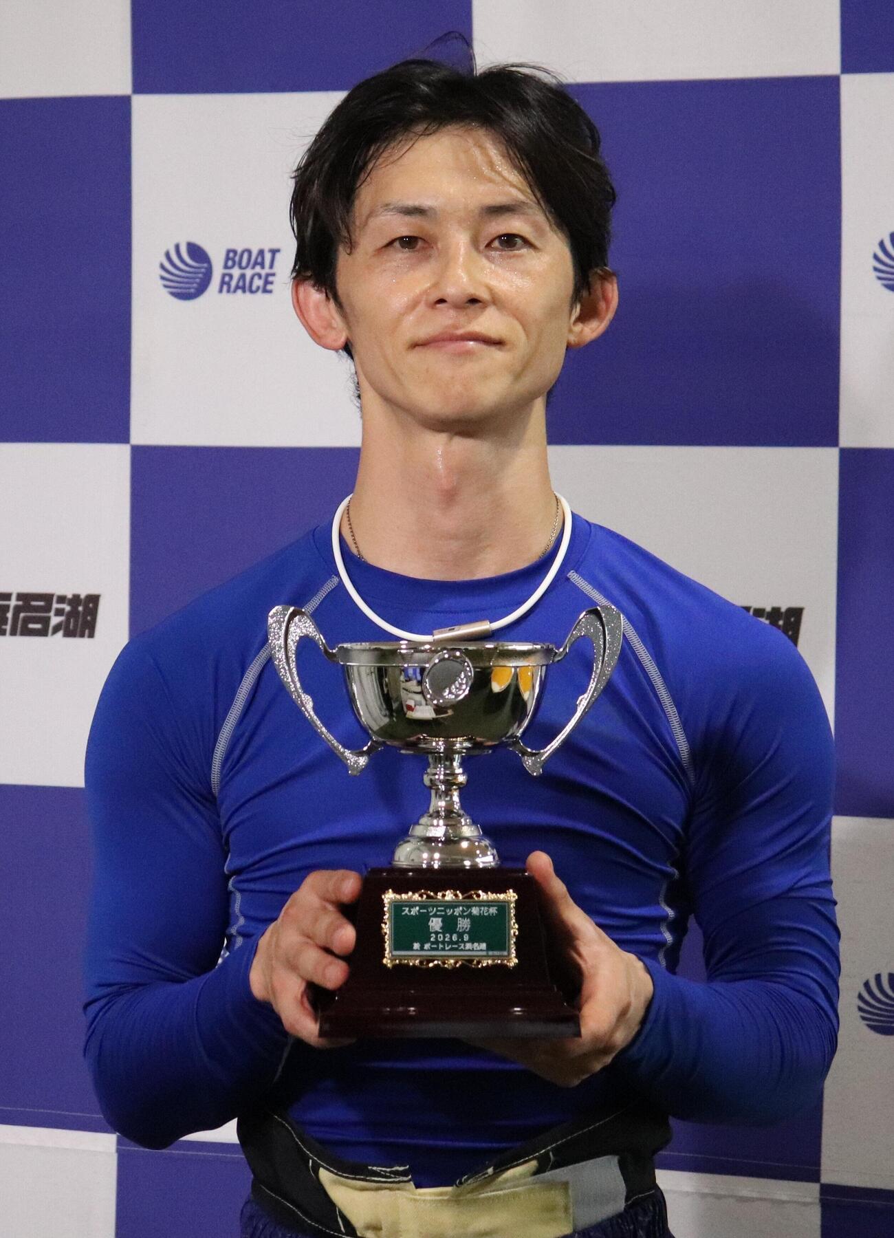 下條雄太郎が圧倒的な支持に応えてイン逃げV