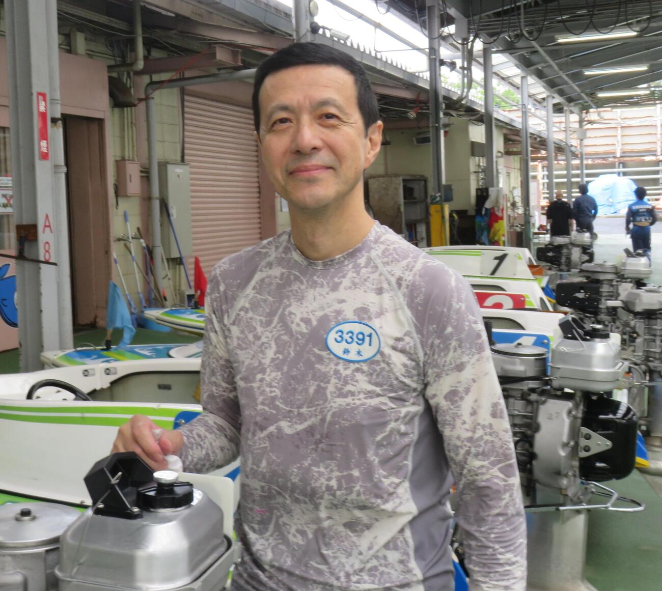 鈴木茂正が8年3カ月ぶりの白星に笑顔
