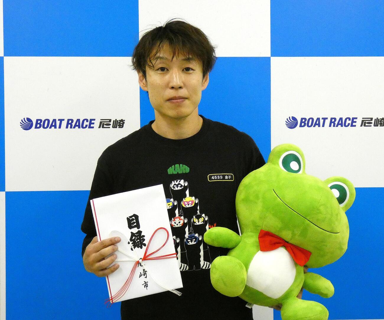 金子賢志が前半4Rで通算1000勝を達成した