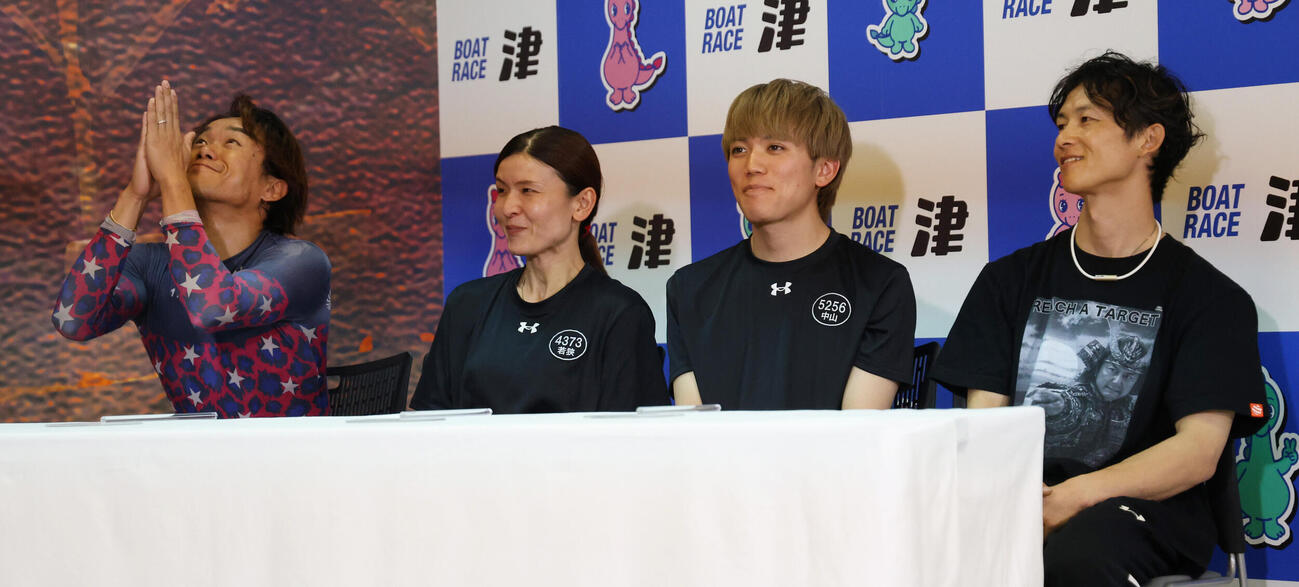 抽選会で1枠となり喜ぶ野中一平（撮影・西尾就之）