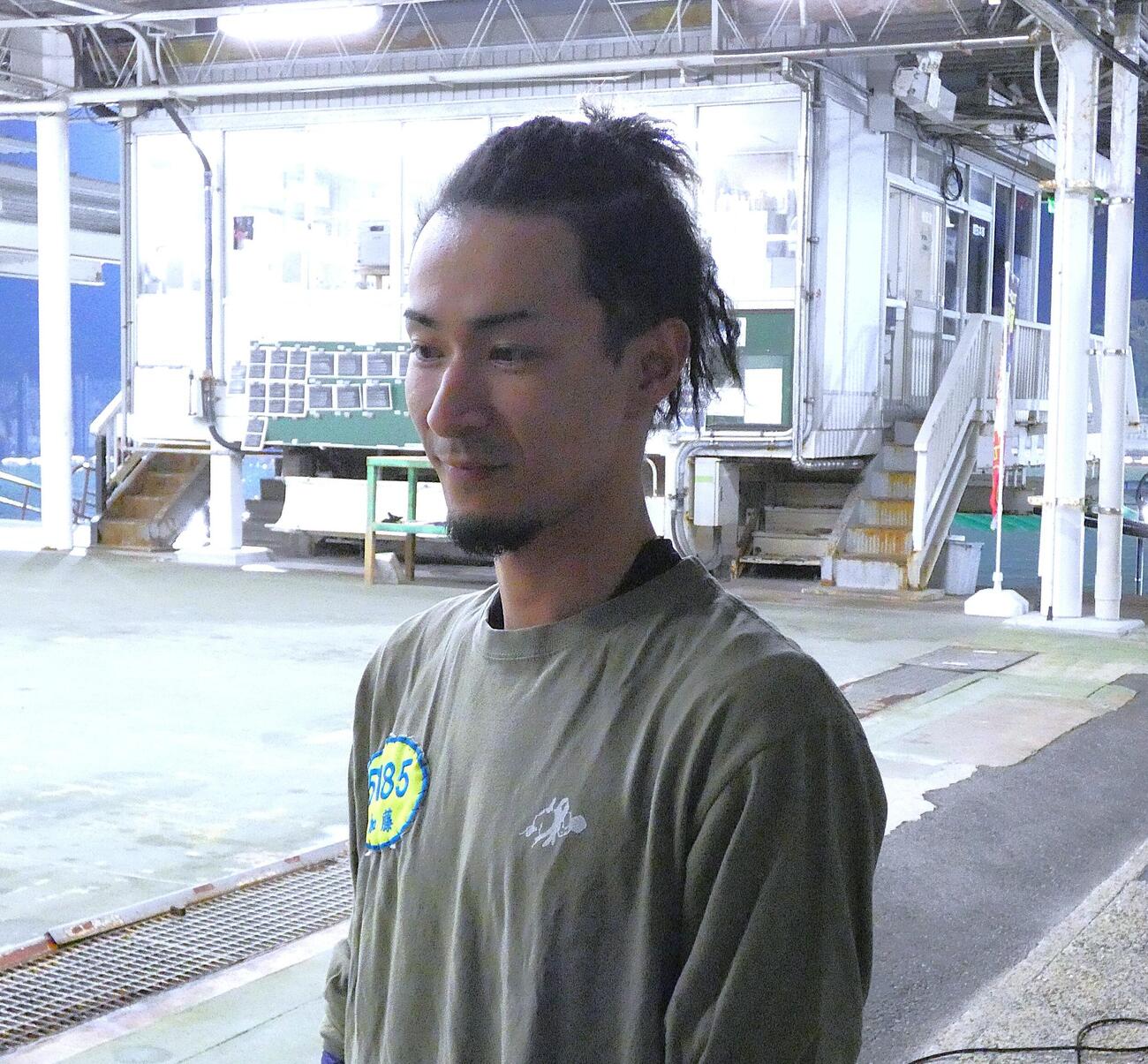 加藤優弥の髪型はドレッドヘアーと特徴的だ