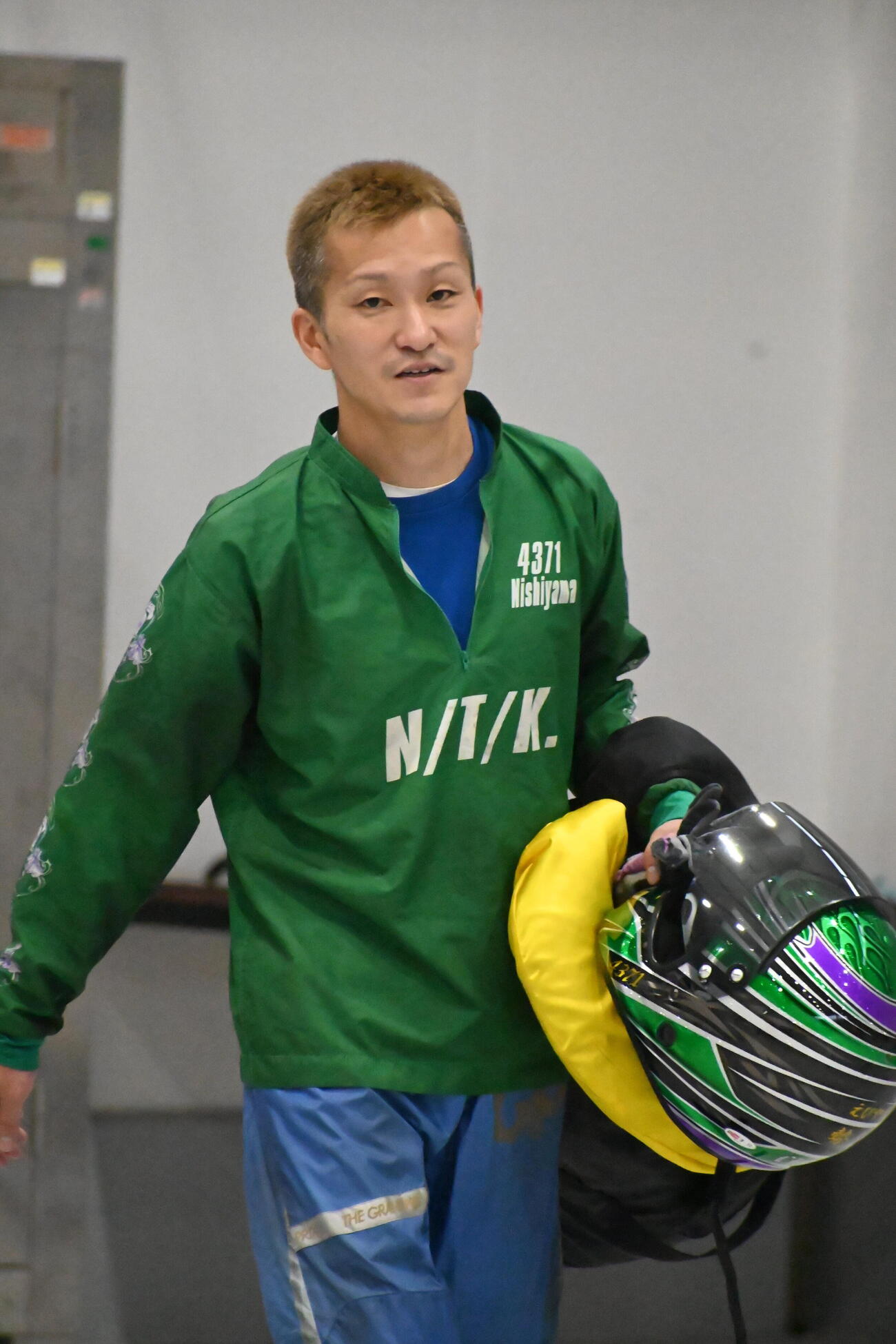 西山貴浩が持ち味を発揮して上位争いに食い込む