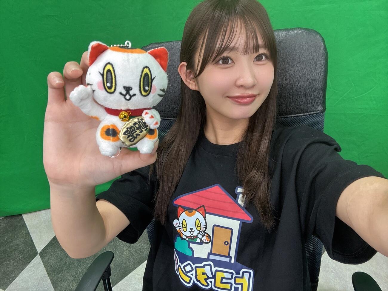 松本日向は、ボートレースとこなめの公式YouTUbeチャンネル「トコタンち」の配信にレギュラー出演中