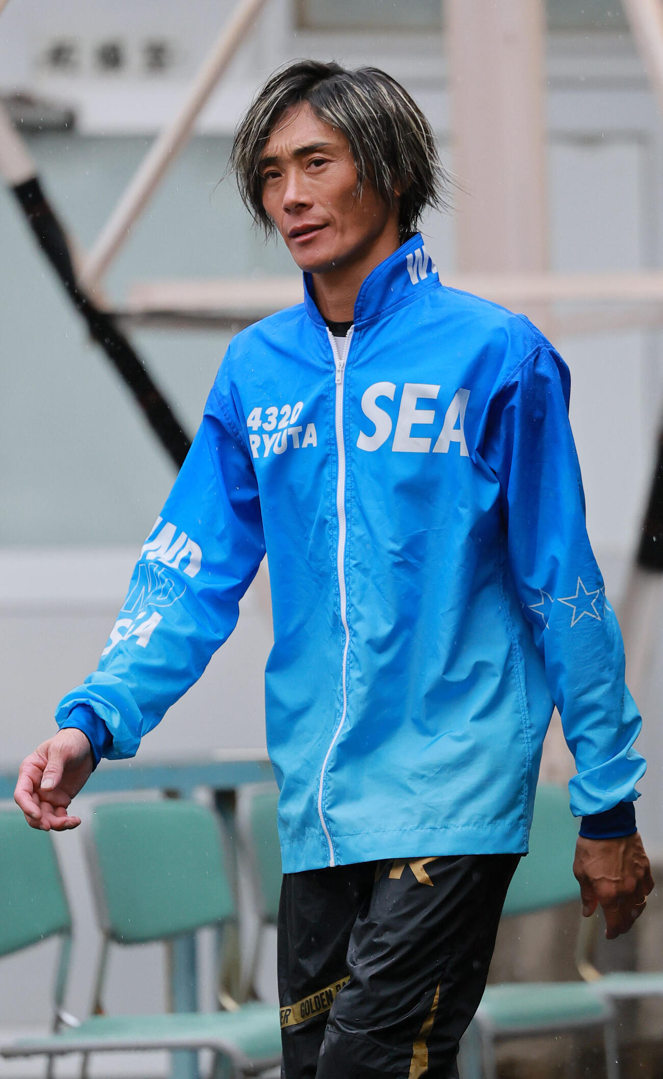 4320峰竜太（撮影・上山淳一）