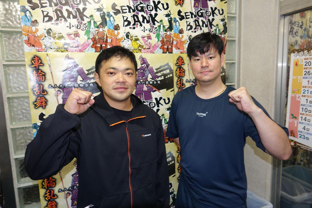 九州別線で連係する大西貴晃（右）と久島尚樹